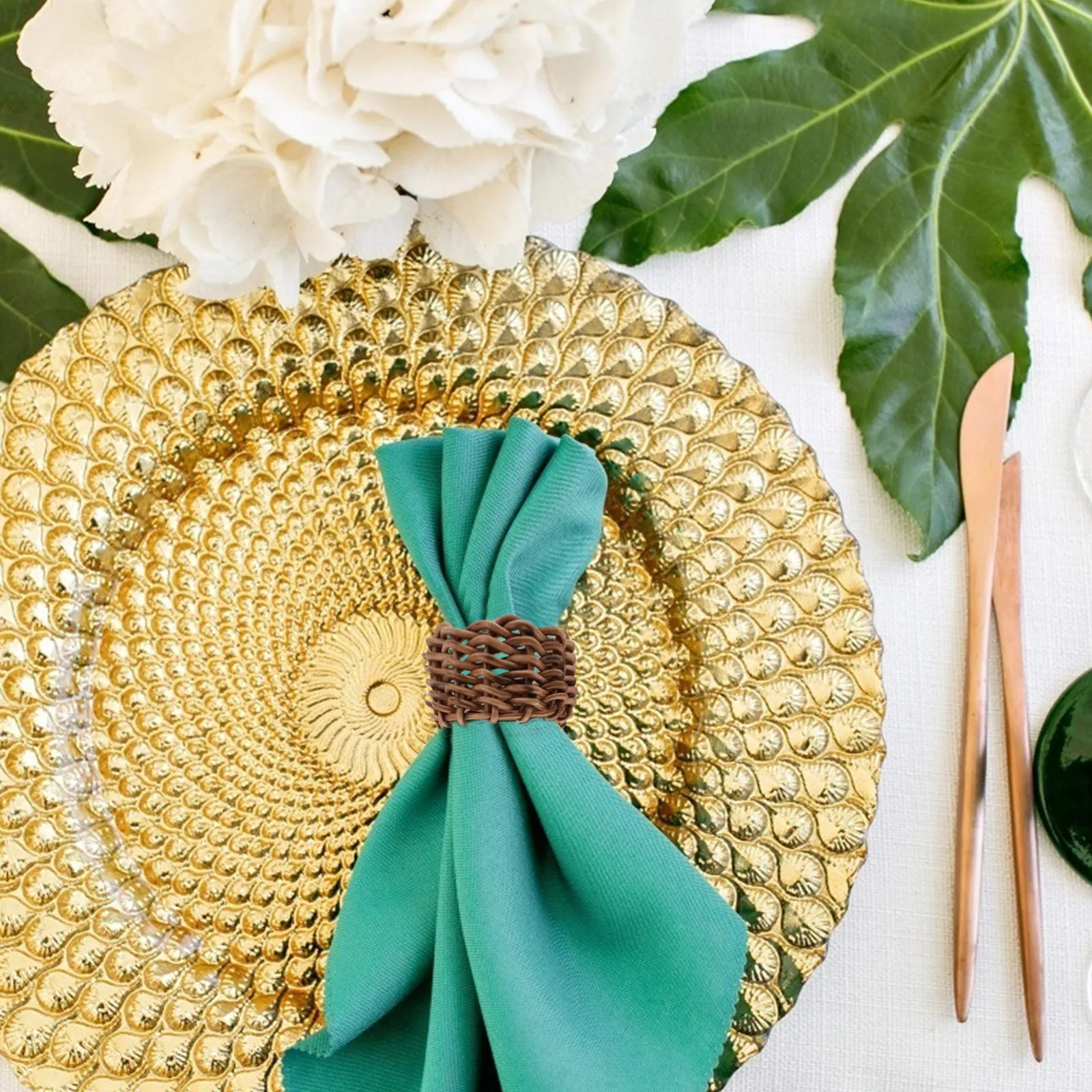 

4Pcs Natural Texture Napkin Buckles Elegant and Unique Design Ideal for Wedding Family Party Banquet Decoration