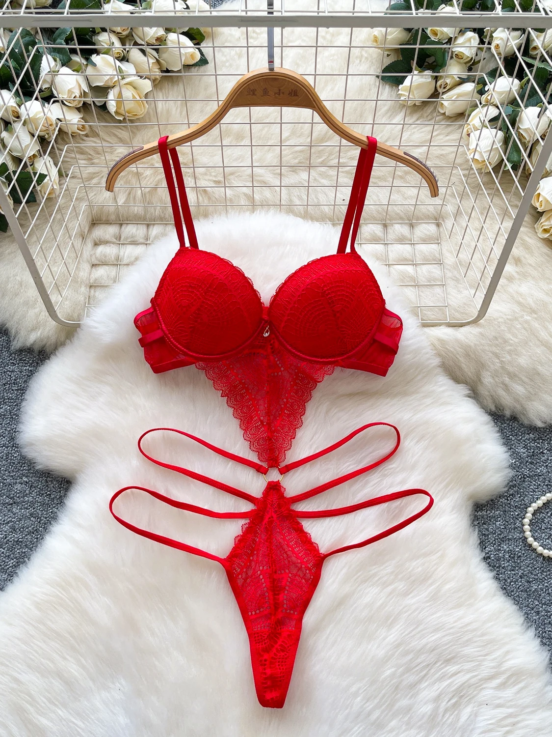 

Sexy Hollow out Strap Lace Bodysuit Women's Pure Desire Spicy Girl Inner Wear Base Tank Top Vest Top Women's Faion