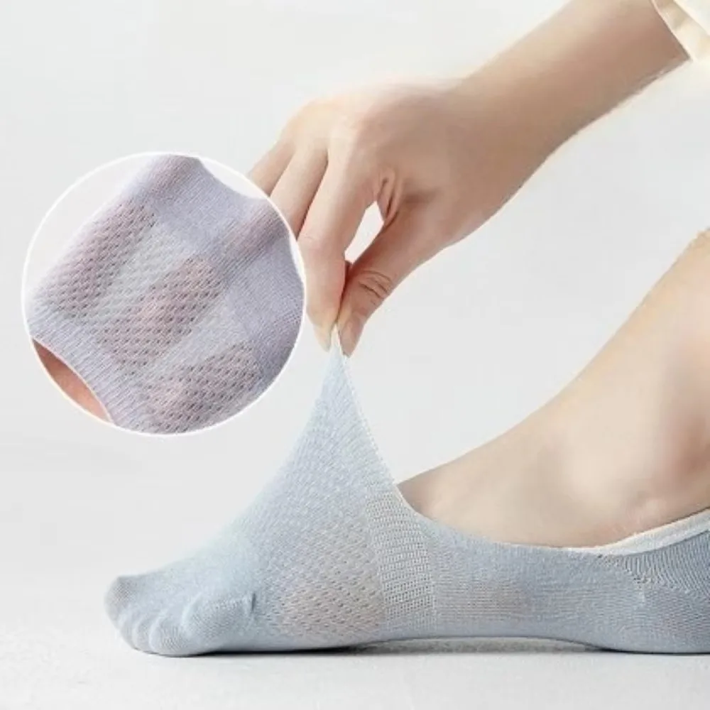 Calcetines invisibles de seda helada para mujer, de verano, con tejido de malla calada, delgados, transpirables, con silicona antideslizante, de corte bajo, tipo náuticos.