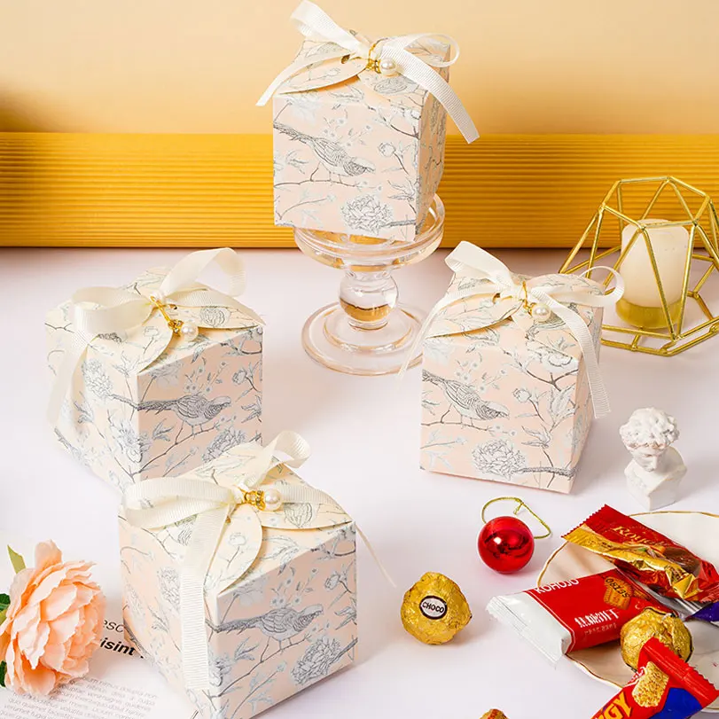 Green Creative Square Candy Box,Wedding Favor Supplies with Ribbon,Gift Bags for Baby Shower, Birthday Party,Wrapping Supplies