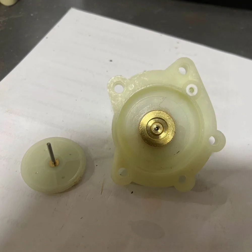 ملحقات سخان المياه بالغاز غطاء الصمام النسبي غطاء الصمام النسبي المقوى من النايلون