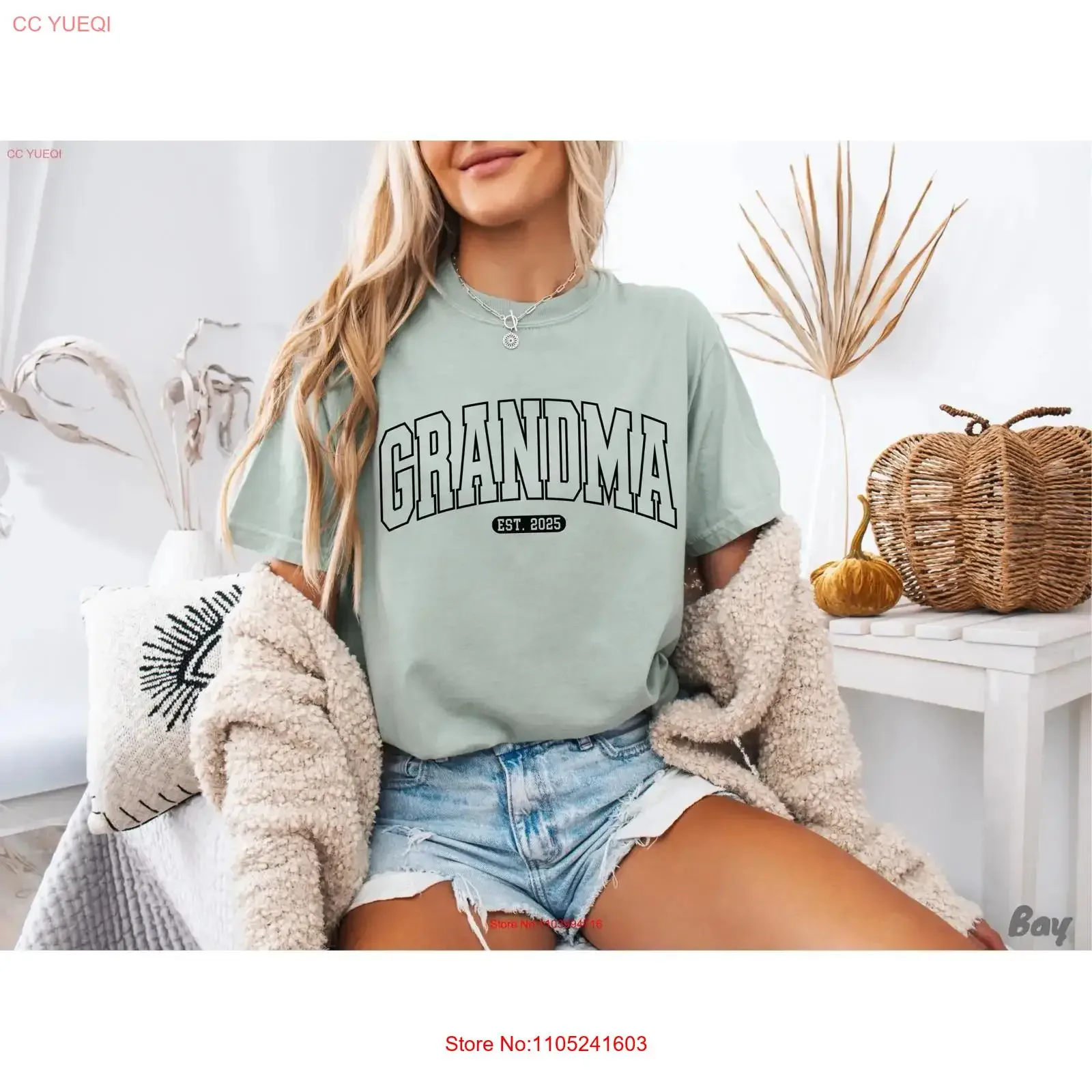 Grandma Est 2025 T Shirt For New Birth Announcement Varsity Letters Mothers Day Grandmother Memaw Nana vintage Washed