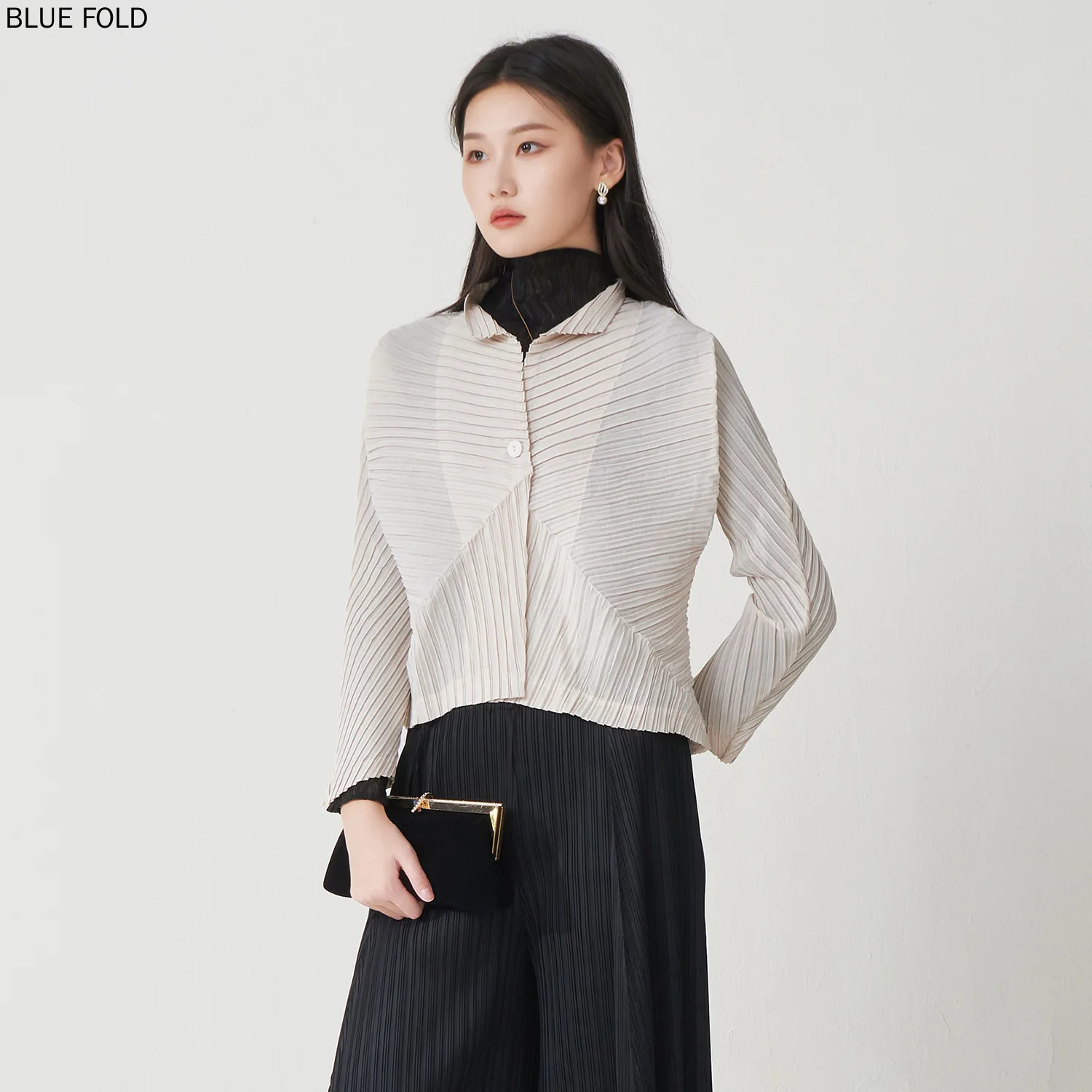 

Miyake Women's Loose-Fit Long-Sleeve Single-Button Fashionable and Elegant Commuter-Friendly Versatile Shirt Cardigan Outerwear