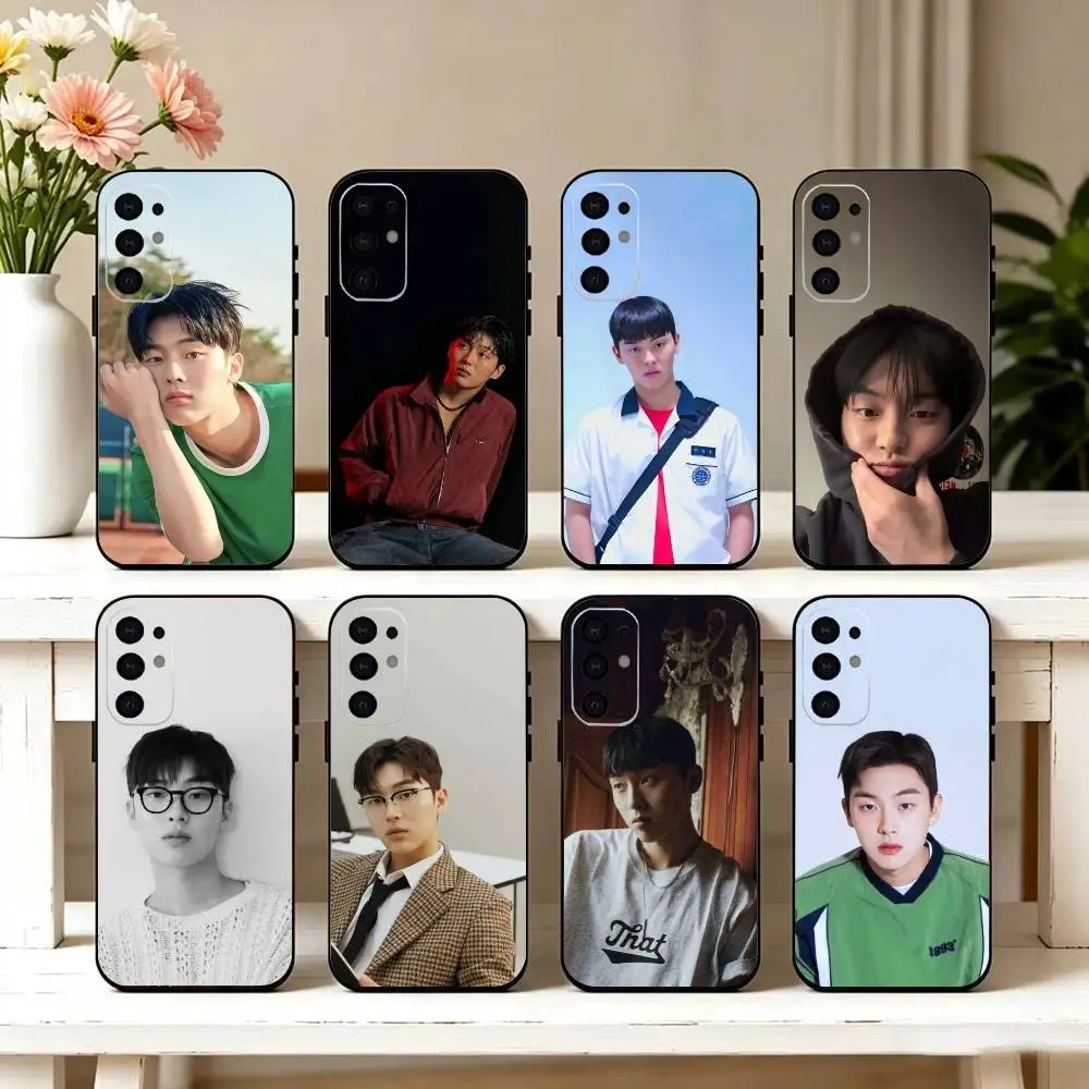 

Actor C-Choi Hyun Wook Phone Case For Samsung S25,S24,S21,S22,S23,S30,Ultra,S20,Plus,Fe,Soft Silicone Black Cover