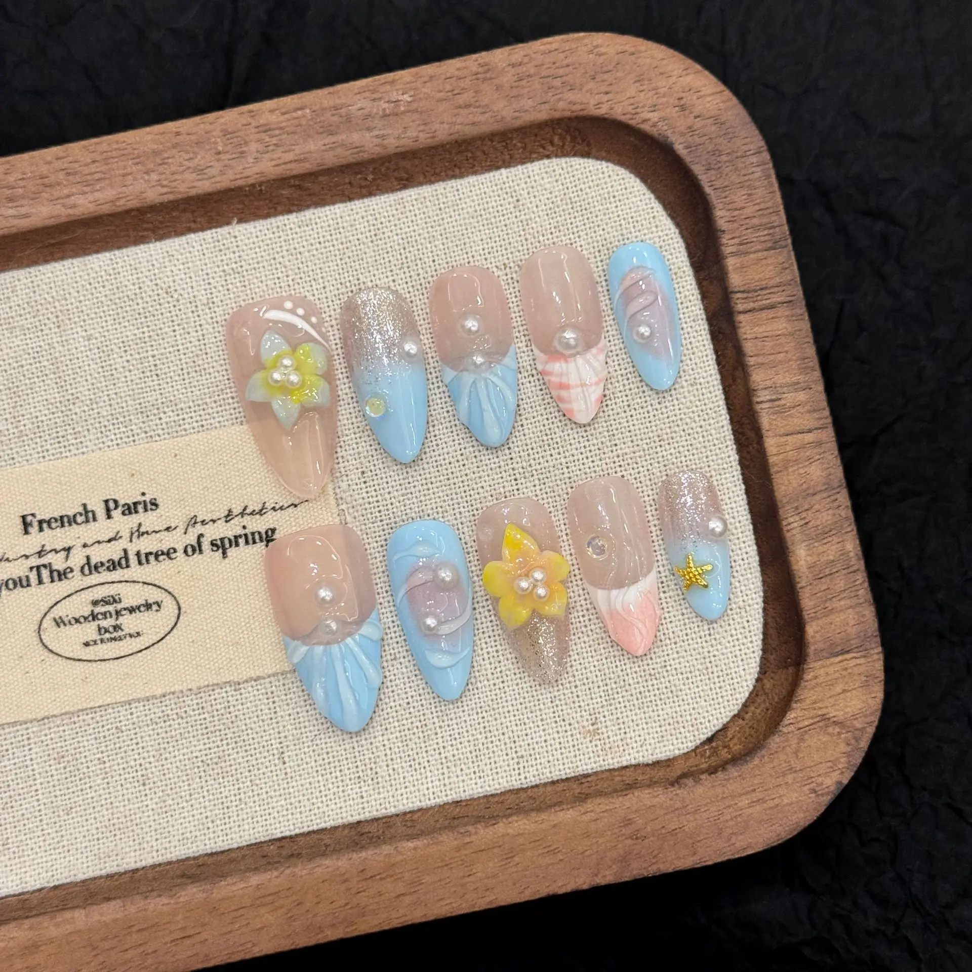 

10pcs Handmade Press On Nails Ocean Blue French Style 3D Carved Flower False Nails Seashells Pattern Summer Almond Fake Nail