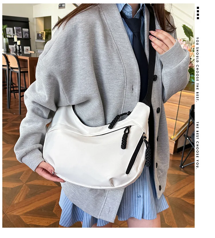 Schlichte und Stilvolle Crossbody Dumpling-Tasche, Leichtgewichtig, Große Kapazität, Umhängetasche, Studenten-Schultertasche, Vielseitige Sporttasche – Detail 1