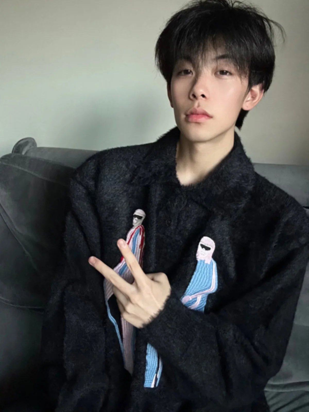 

Мужской вязаный свитер с воротником из искусственного меха, вышивкой, в американском стиле, повседневная зимняя верхняя одежда, свободный крой, длинный рукав