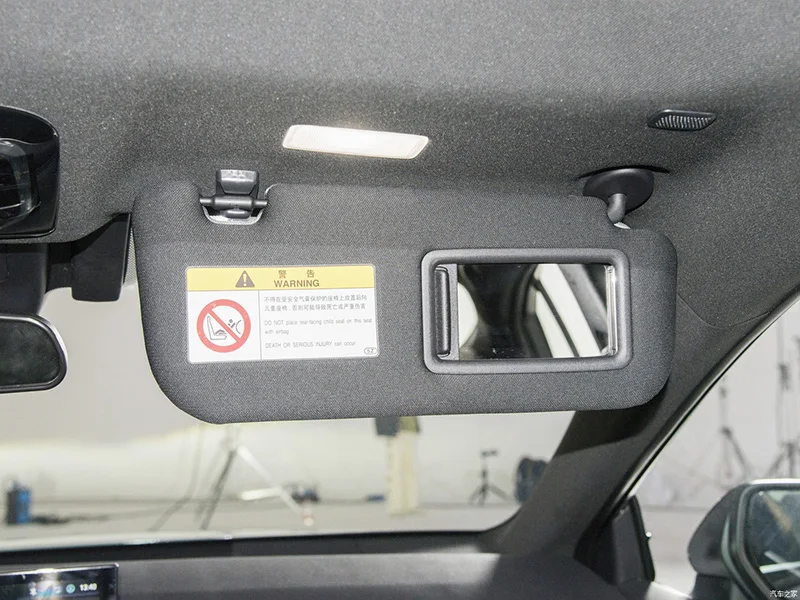 Samochodowa lampa lusterka kosmetycznego zamontowana lampa LED 2 szt. Do Toyota Camry 9TH 2024 2025 Akcesoria — zdjęcie 4