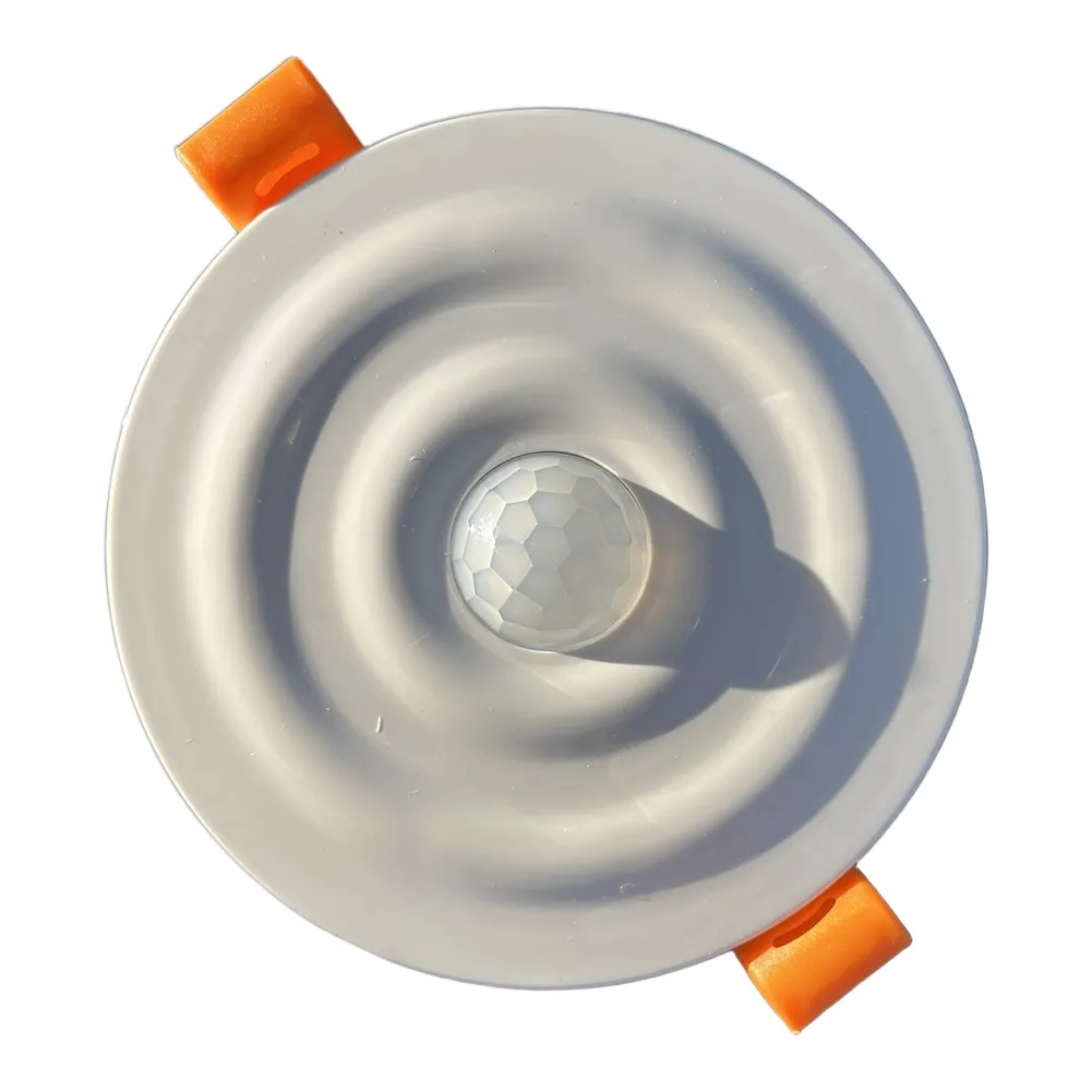 White Human Body Induction Switch 86x86mm for For home Office Warehouse Lighting 1 Channel 1000W Resistive Load