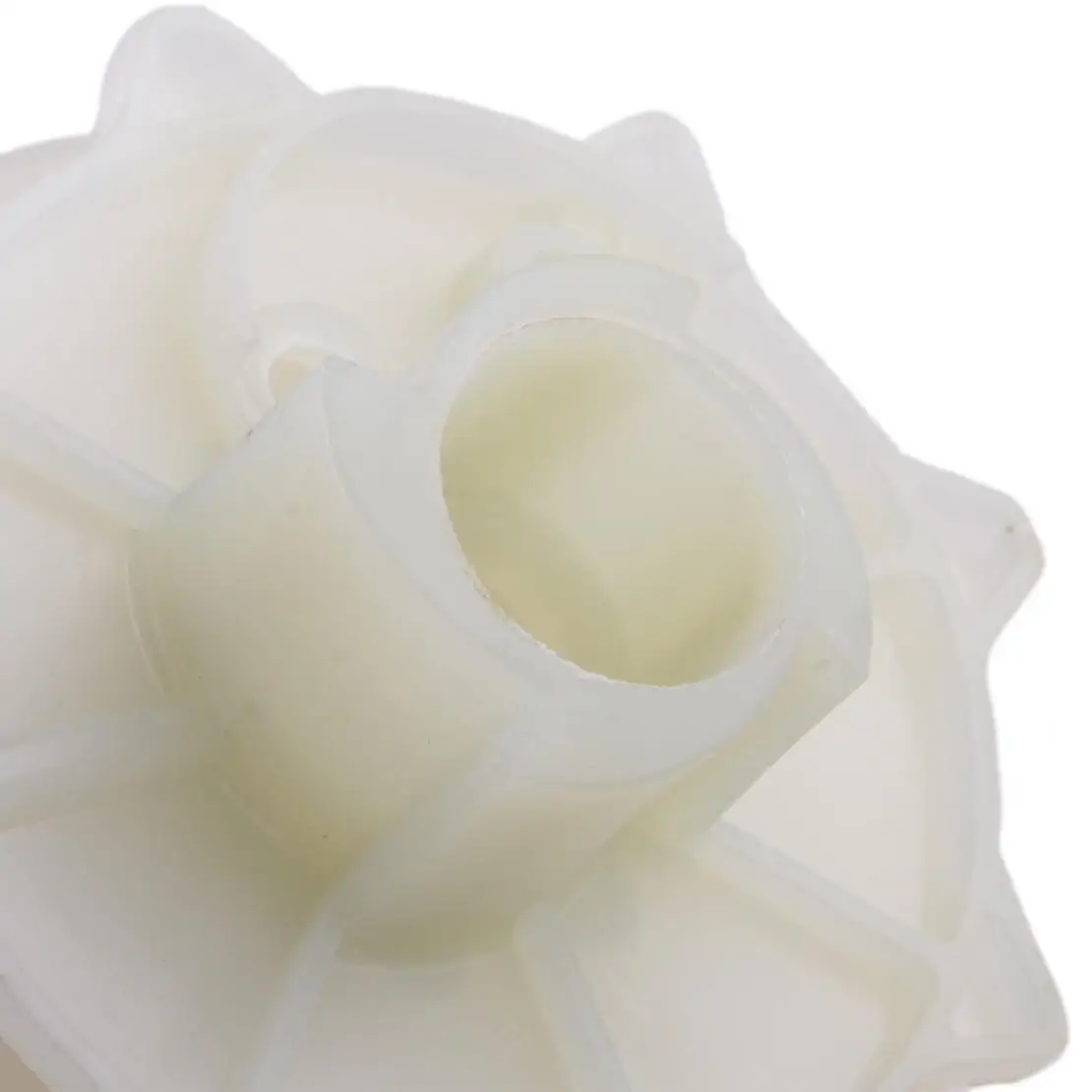 Plastic Recoil Starter Pulley Fit for Poulan 2200 2500 2600 2775 2900 2750 2775 3050 PP255 PP295 PP310 PP315 Chainsaw 530069313