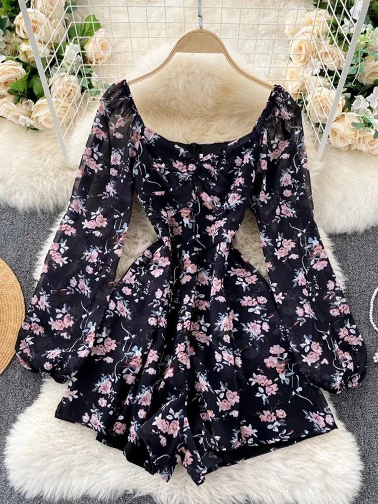 Korean New Spring Summer Women\'s Jumpsuit Dress V-neck Puff Sleeves Sweet Folds Slim Slimming Floral Wide-leg Shorts UK770