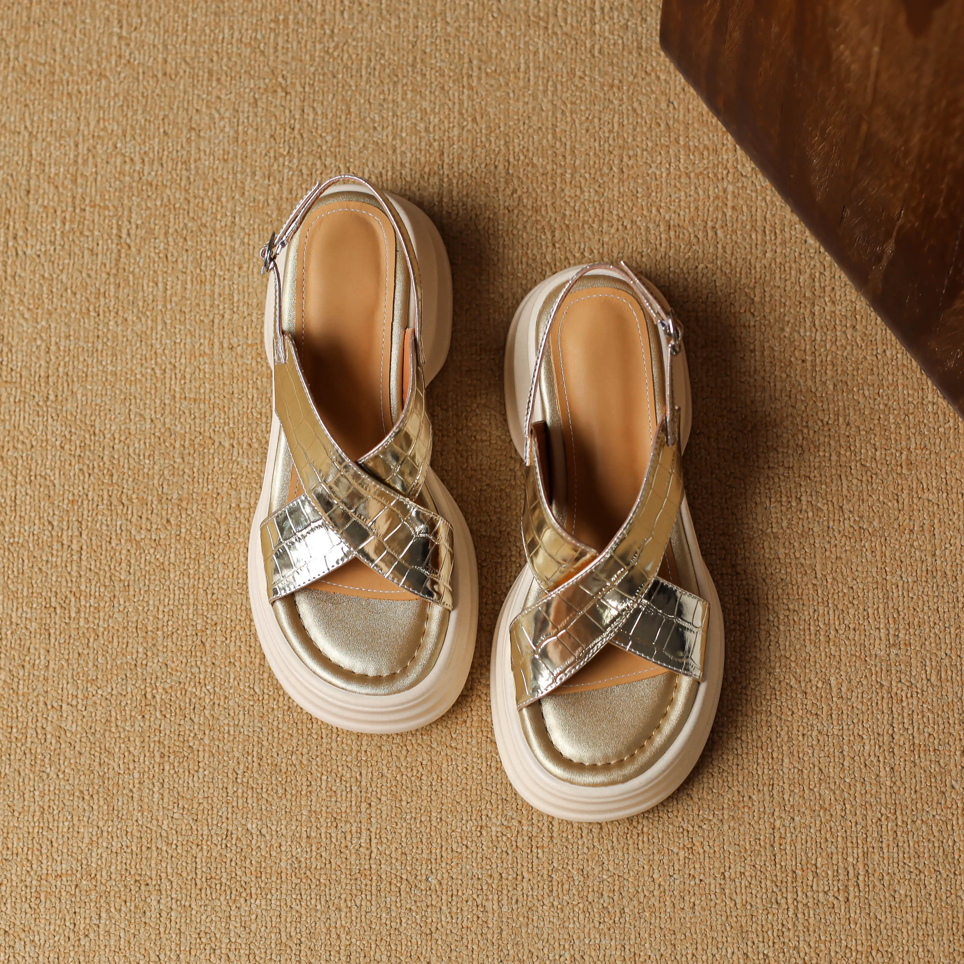 Krazing Pot Cow Leather Buckle Strap Summer Shoes High Heels Classics Office Lady Runway Modern Casual Platform Women Sandals