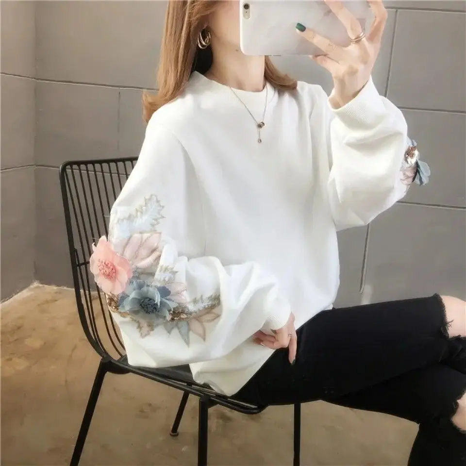 

2026 Spring Women Fleece Hoodies Elegant Embroidered Flower Sweatshirt Korean Autumn Long Sleeve Hooded Female Pullovers Tops