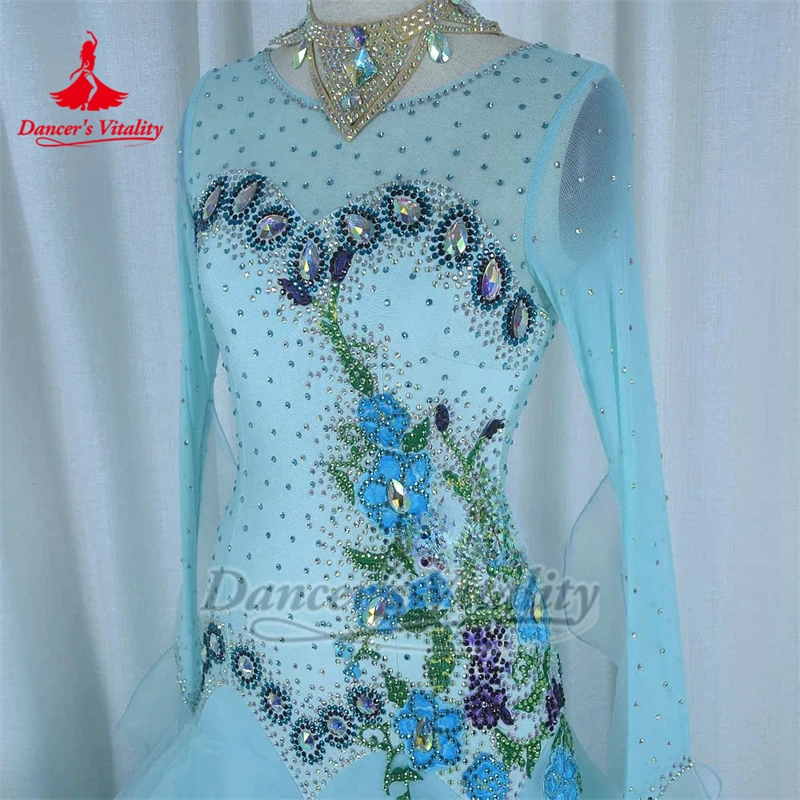فساتين الرقص الاجتماعي القياسية باللون الأزرق الفاتح بأكمام طويلة من حجر AB للبالغين والأطفال فساتين الفالس فوكستروت أداء حيوية الراقصة