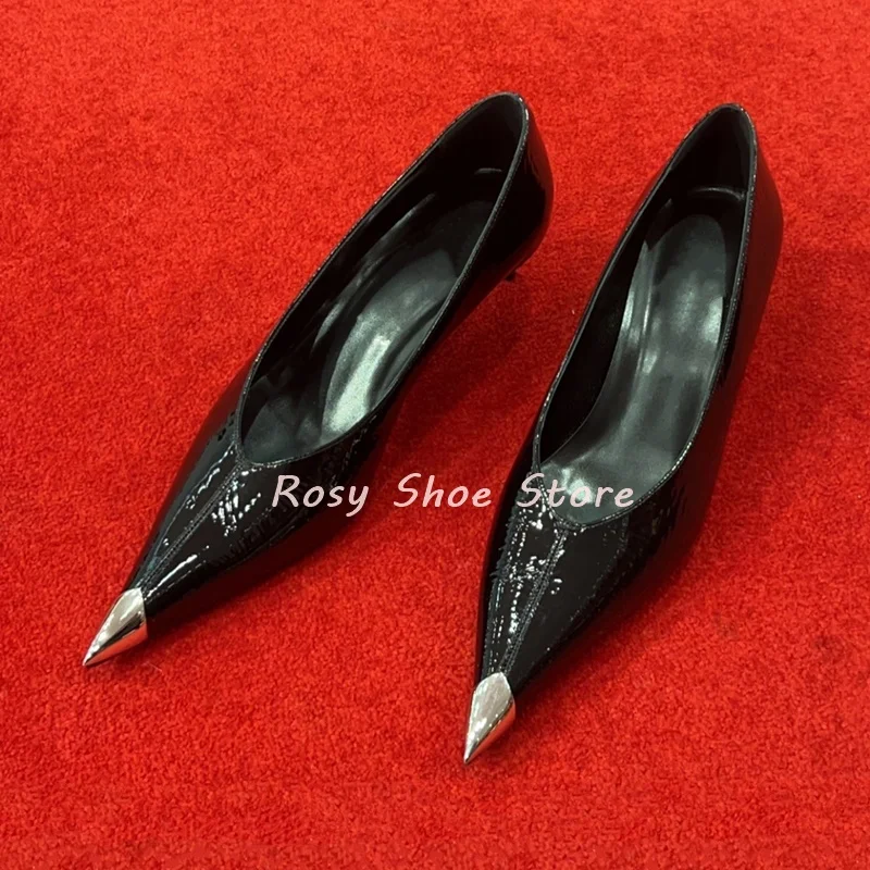 

Silver Metal Pointed Toe Design Patent Leather Women's Pumps Shallow Mouth Kitten Heel Office Lady Suit Daily Versatile Pumps