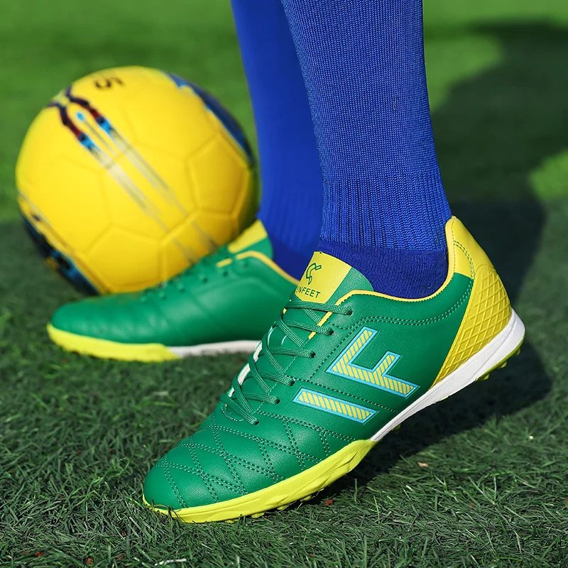 Professional Turf Football Shoes Men Fashion Green Men's Soccer Shoes Outdoor Non-slip Training Shoes Original Futsal Shoes Men