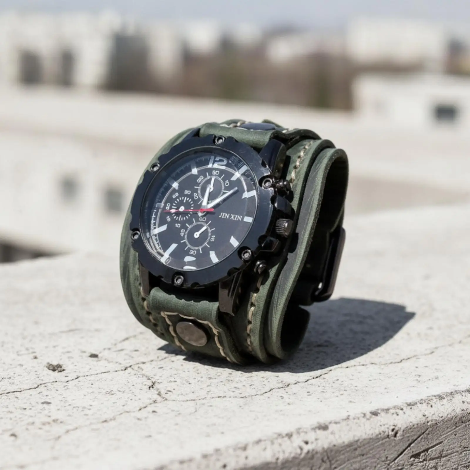 Men's Retro Leather Cuff Watch