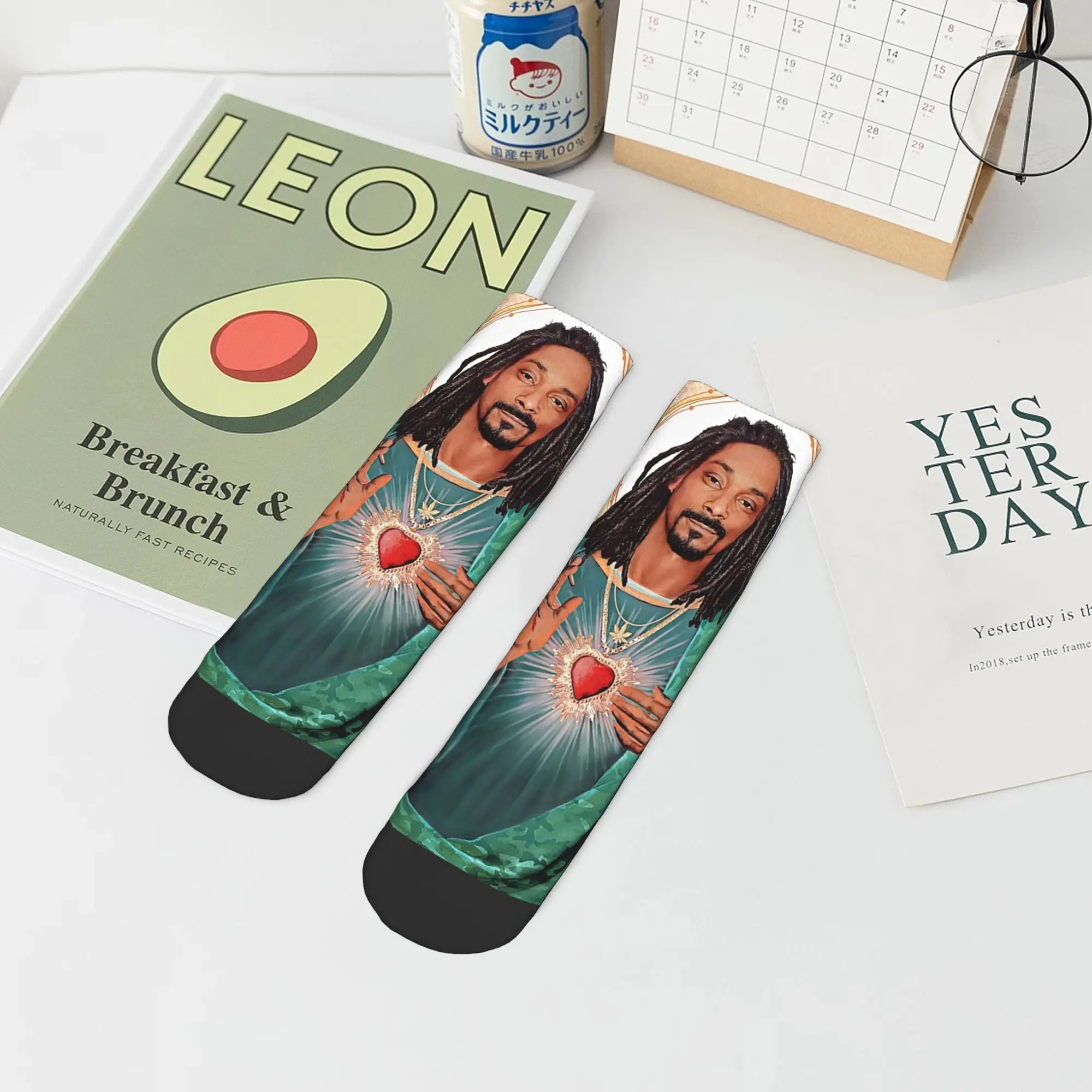 Snoop Dogg Goes Jesus Socks Harajuku Super Soft Stockings All Season Socks Accessories for Unisex Christmas Gifts