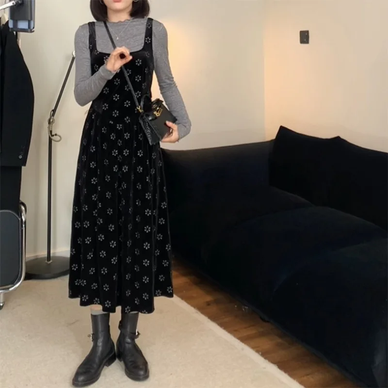 2025 ใหม่วินเทจฤดูหนาวภาษาฝรั่งเศสคํากํามะหยี่สีดําดอกไม้ชุดลําลองผู้หญิงElegant Slim FitเอวPetiteสุภาพสตรีชุดยาว