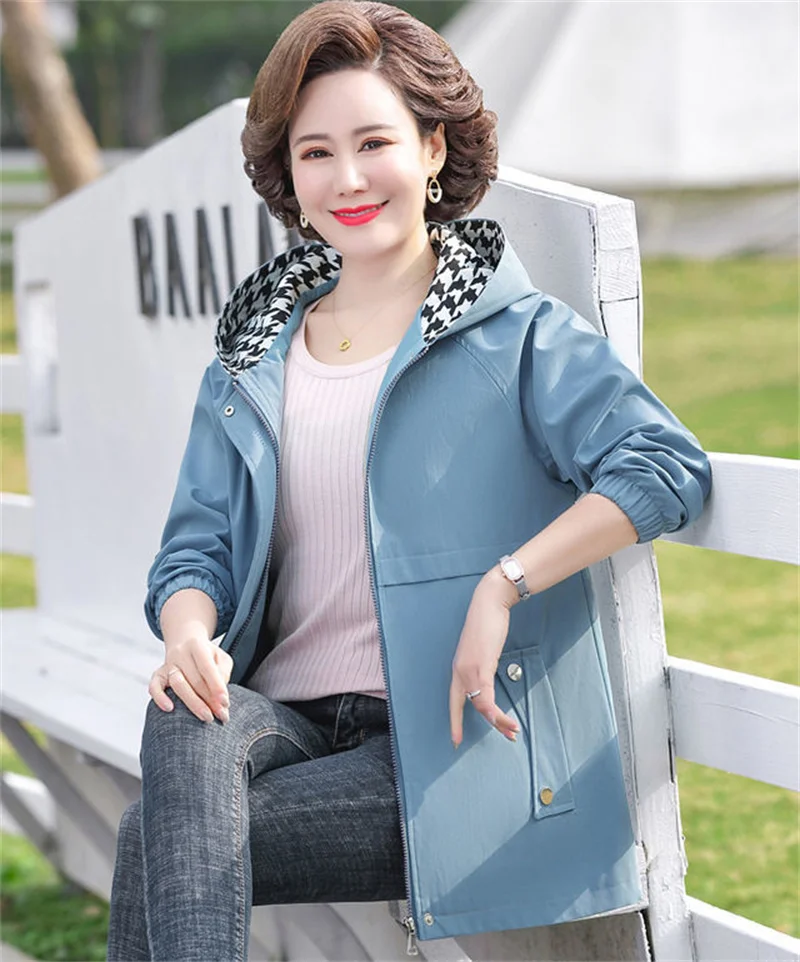 New Middle-aged Elderly Women Jacket Spring Hooded Zipper Overcoat Autumn Coats Outerwear Mother Clothes Female Windbreakers 5XL