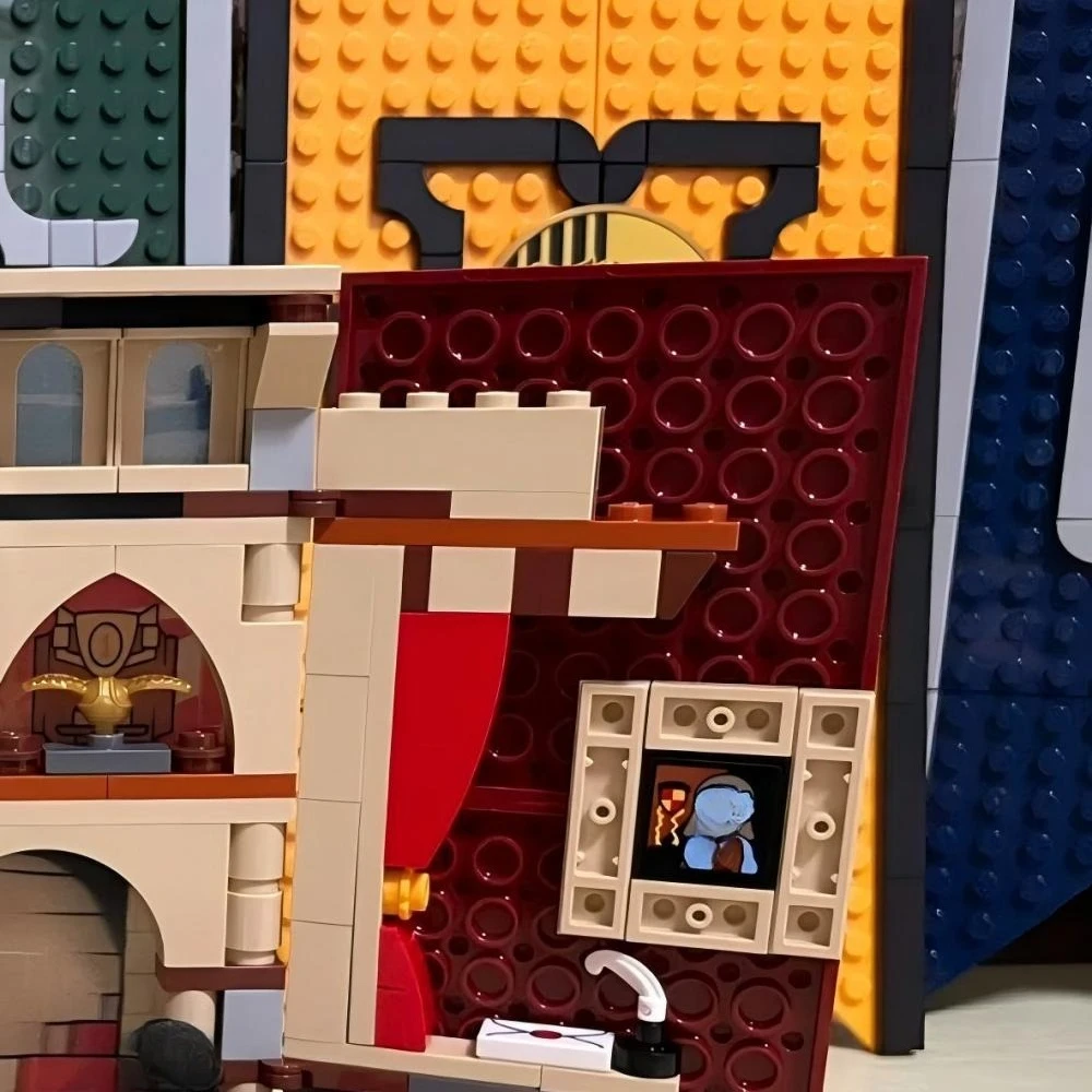 مكون من 4 بدلات كتل علم الأكاديمية، وألعاب للبالغين قابلة للجمع، وهدايا عيد الميلاد ومستلزمات آر بي جي السحرية، والألعاب السحرية للمراهقين، 76409 76411.