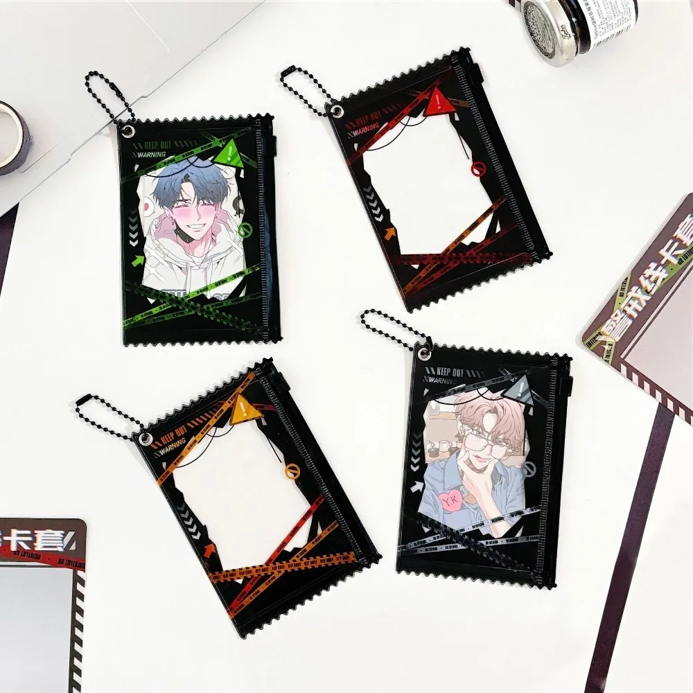 Etui na fotokarty z motywem mangi i anime, z ostrzeżeniem o stylu linii, ochronne etui na zdjęcia z łańcuszkiem, etui na naklejki ze zdjęciami.