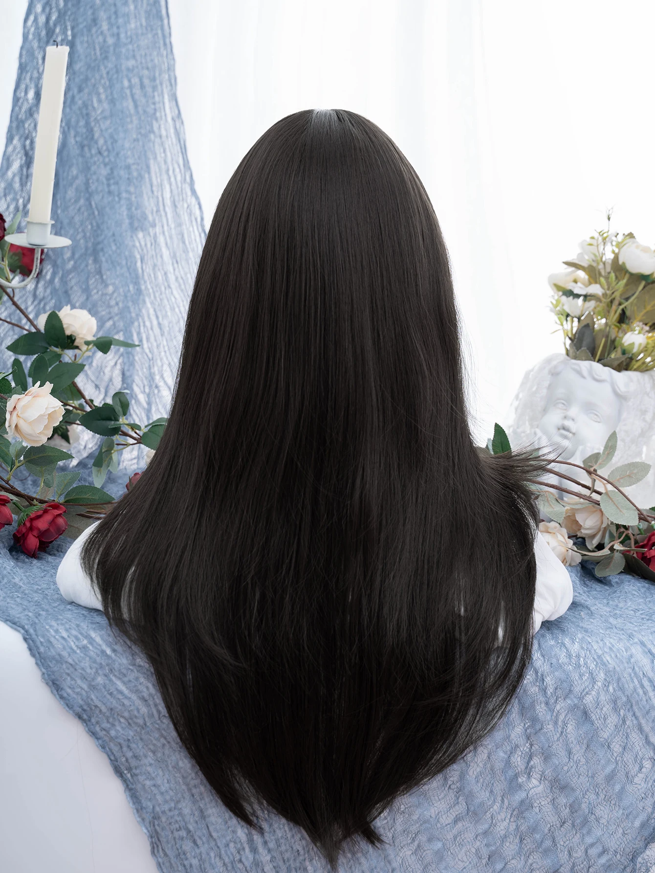 Wig sintetis Lolita gaya cantik hitam 26 inci dengan Wig rambut panjang halus lurus untuk sehari-hari wanita tahan panas