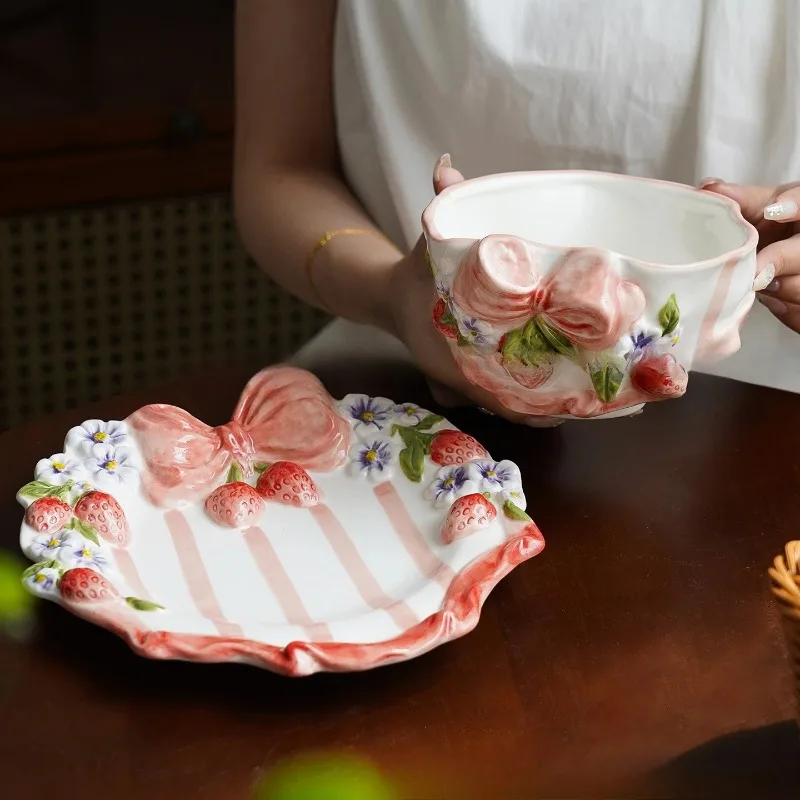 Romantic-style Girl's Heart-shaped Tableware Set, Creative Berry Flower Bowl,plates, Spoons, Mug, Afternoon Tea Cup ,Home Use - view 3