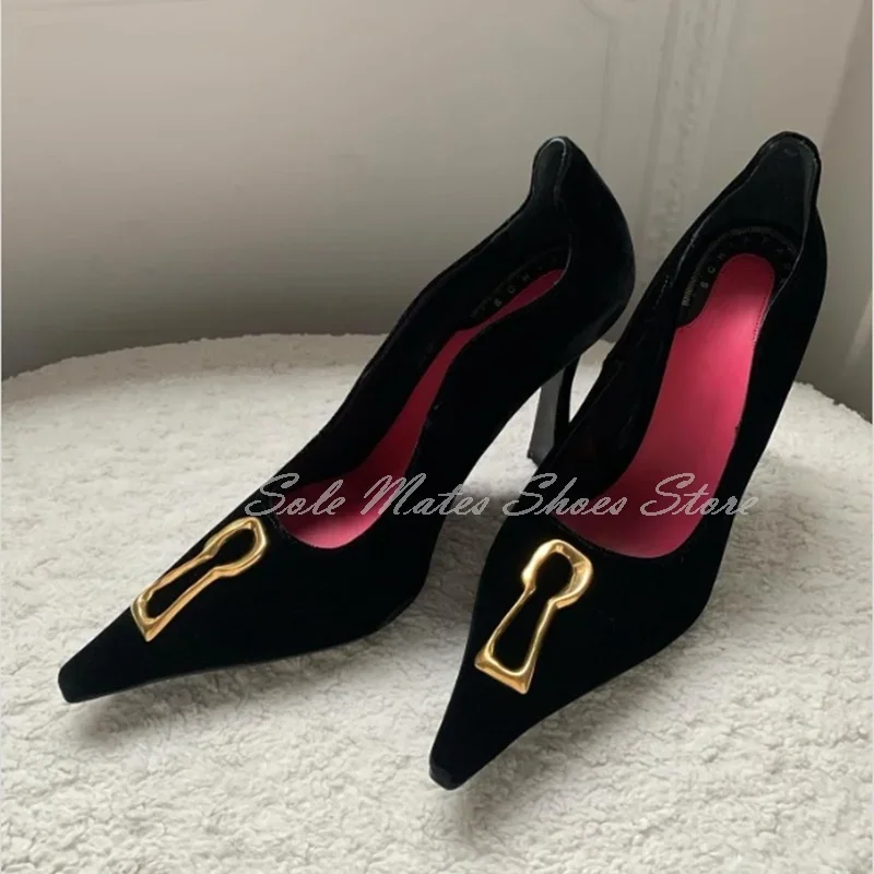 

2025 Black Women's Cow Suede Pointed Toe Sandals Metal Buckle Shallow Elegant Pumps Special Shaped Heels Luxury Lady Dress Shoes