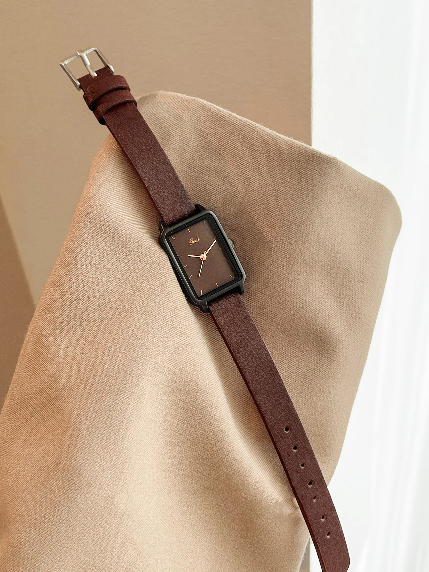 NEUE minimalistische schwarze – Dress Watch Ultra Thin Bewertung und Preis