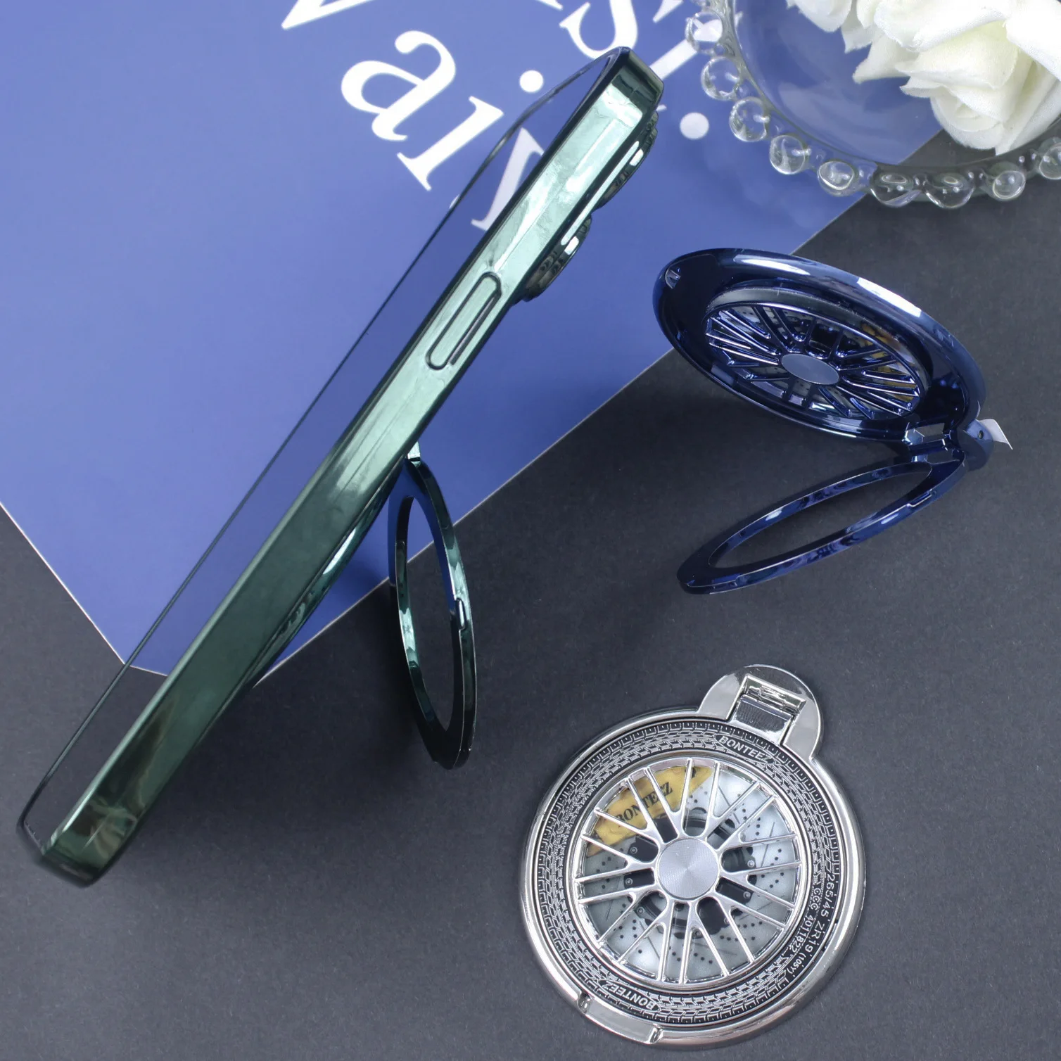 حامل حلقي للهاتف الخلوي، حامل يدور بدرجة قبضة الإصبع، مسند متوافق مع شحن iPhone اللاسلكي