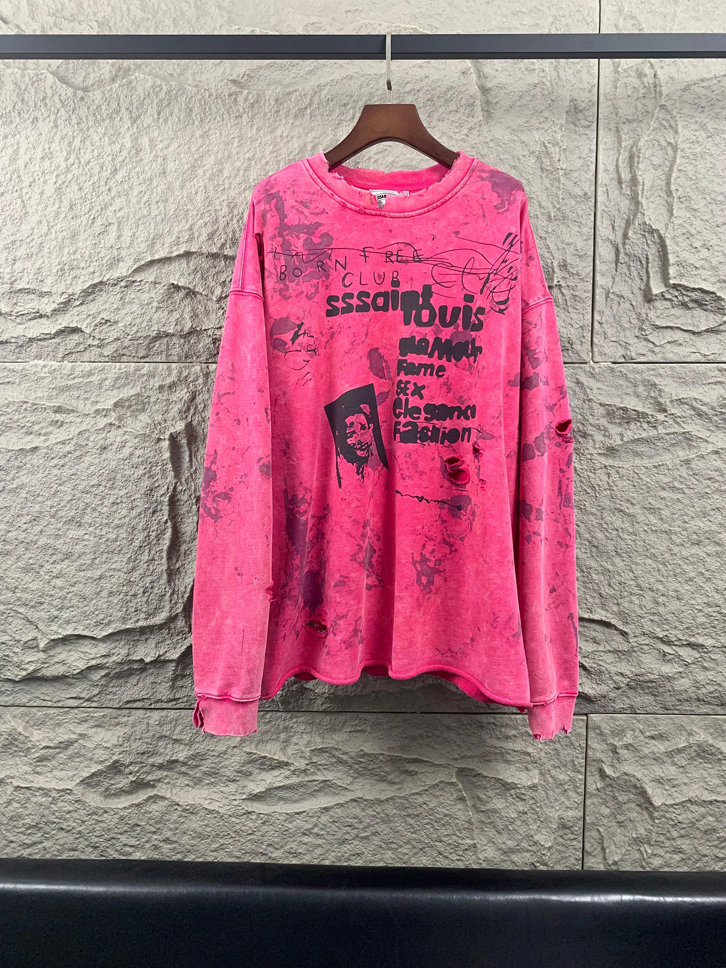 

Свободный хлопковый свитер в американском уличном стиле с принтом, эффектом потертости и вышивкой, повседневный, удлиненный рукав