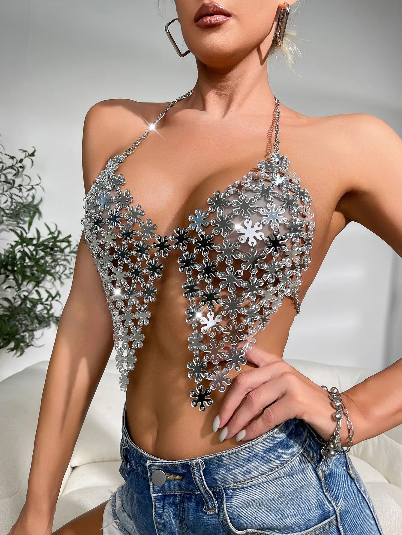 

2023 Summer Backless Slim Fit Nightclub Style Sexy Solid Color Plum Blossom Acrylic Tank Top L20