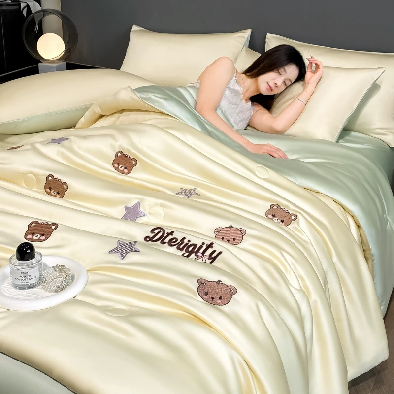 Breathable Non stuffy Class A Embroidered Ice Silk Summer Quilt 4 Piece Set Cool Feel Naked Sleepable Thin Air Condition Quilt
