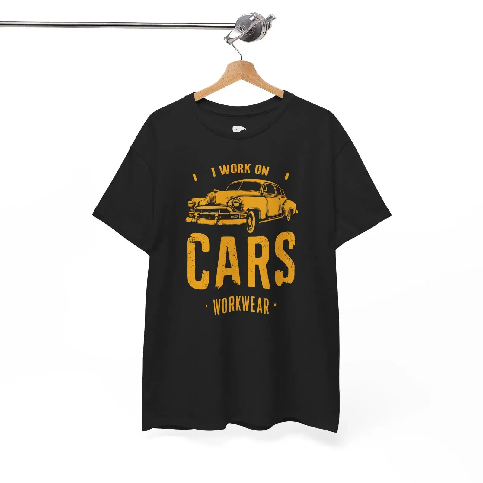 I Work On Cars T Shirt Vintage Car Mechanics Workwear Lovers vintage Washed Soft Slightly Comfortable Top For Everyday Wear
