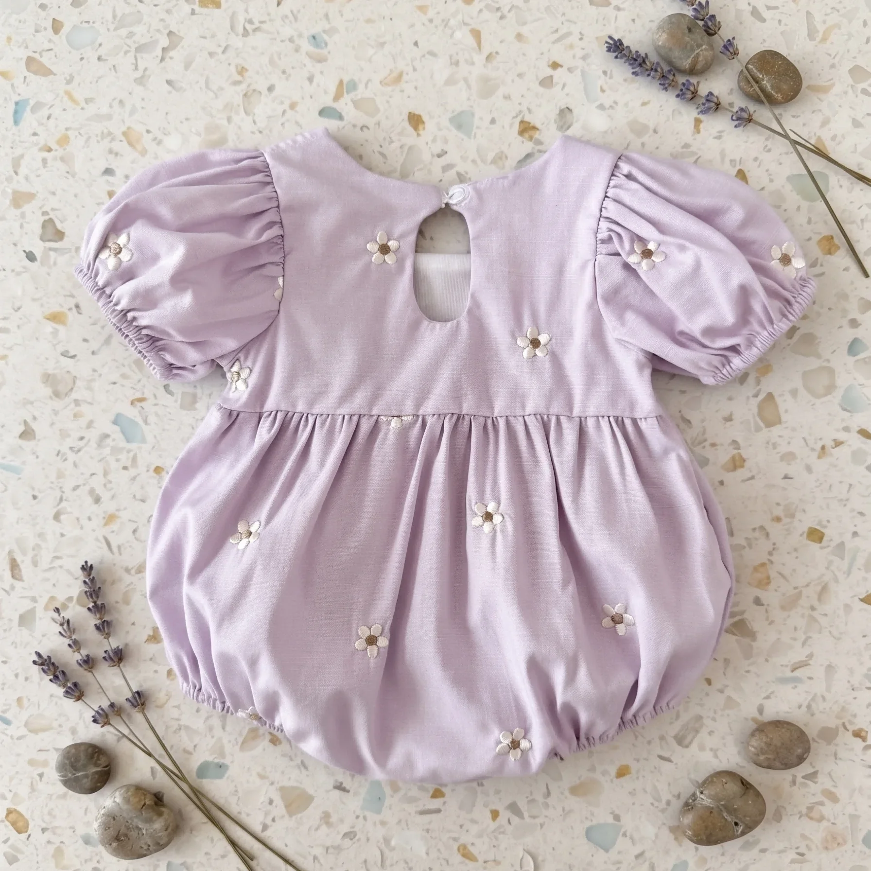 Summer Baby Girls Bubble Sleeve Romper Daisy Embroidery Square Neck Infant Bodysuit Cute Countryside Style Clothes for Newborns