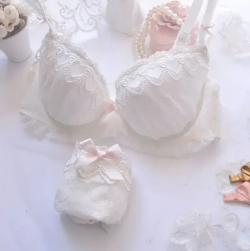 Fashion Water-soluble Embroidery Breathable and Comfortable Sexy Thin Cup Girl Cute Gathering Lingerie Set Large Bra Set