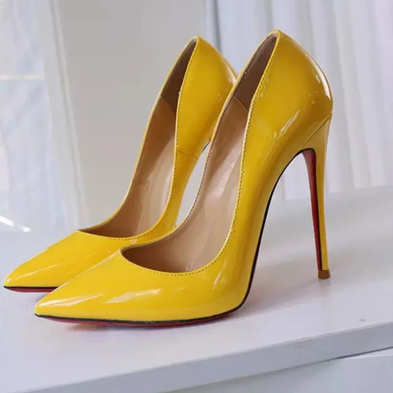 

Yellow patent leather pointed high heels, slim heels, ultra shallow mouth single shoes, party sexy dress shoes, size