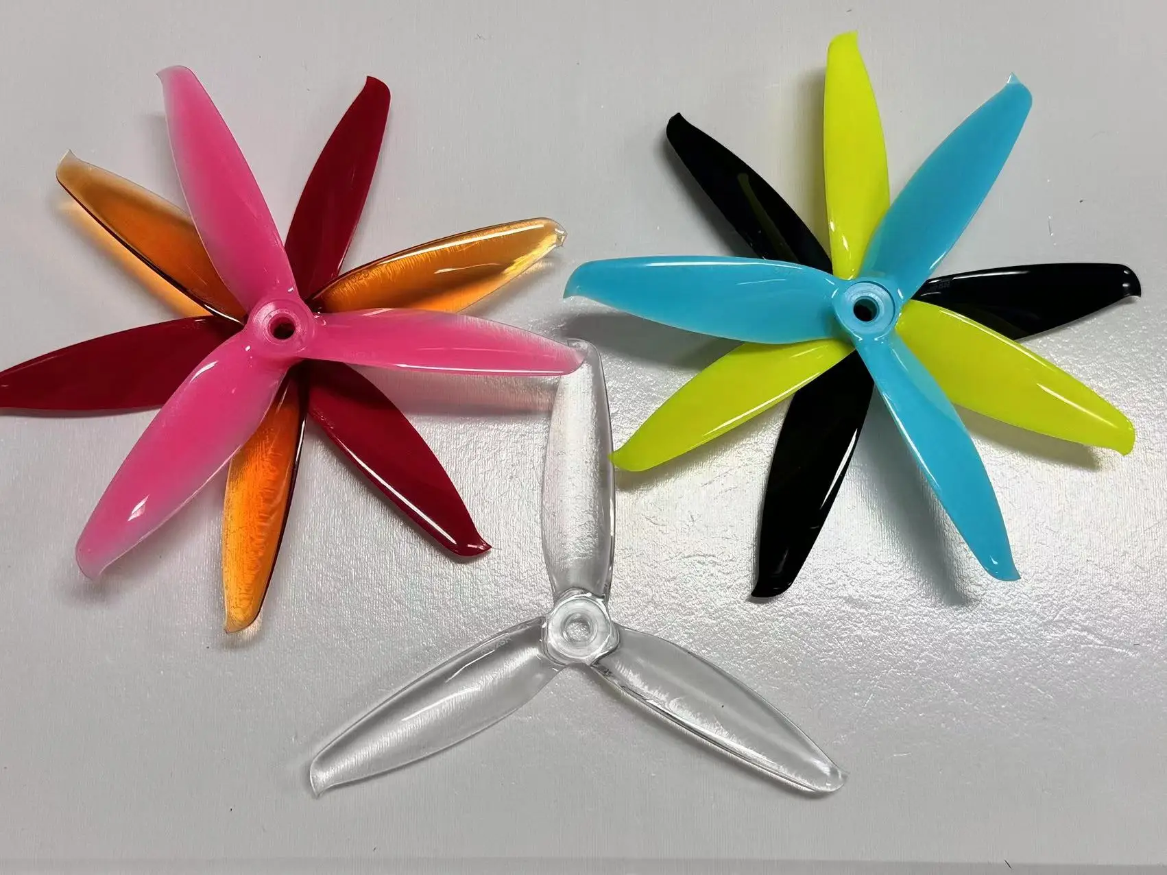 2 pair 7-colors Gemfan 5152 5.1x5.2 FPV PC 3-propeller Prop Blade CW CCW shaft through the machine more special motor 2206