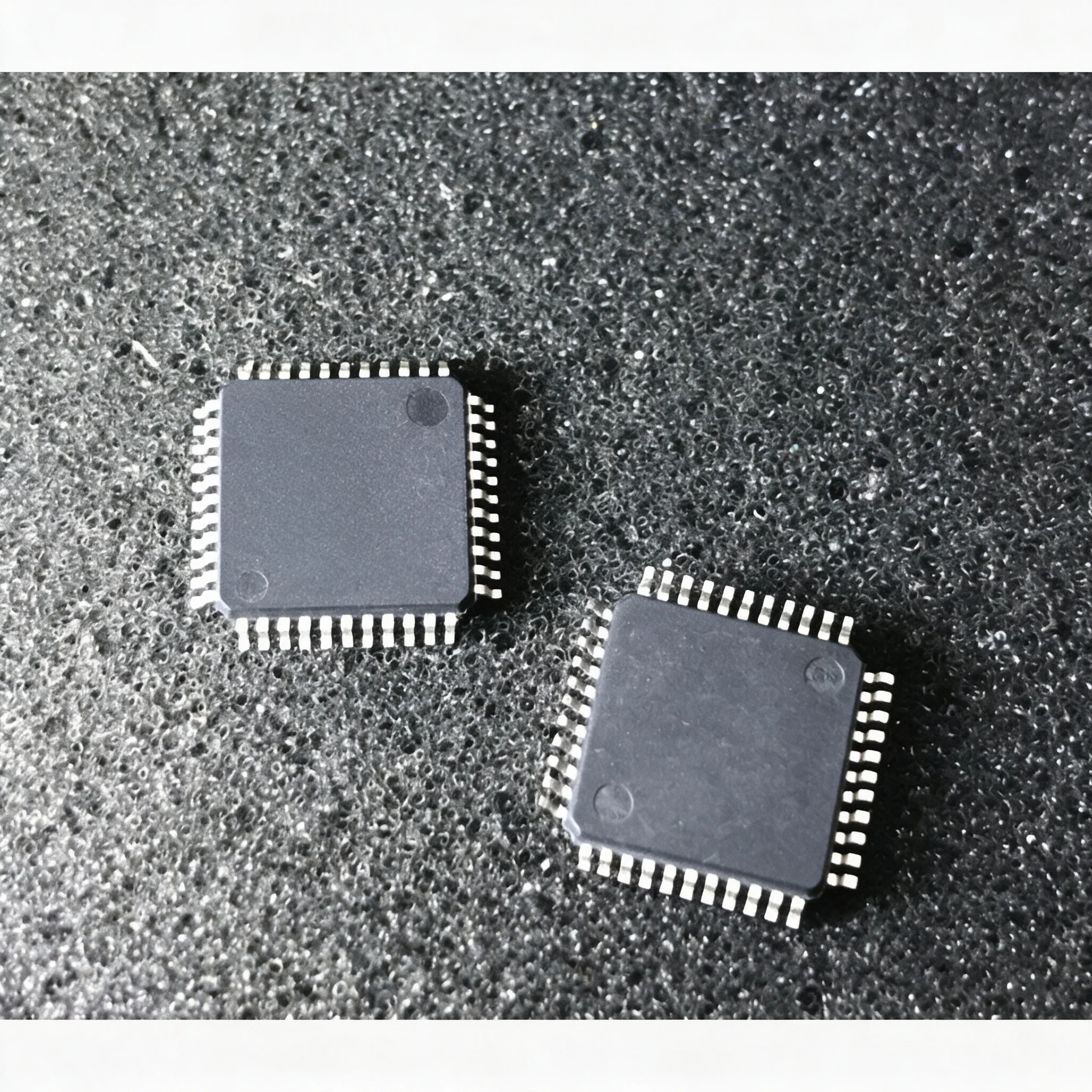 5piece STM8S105S4T6C STM8S105S6T6C STM8S105C4T6 Single & Bulk Orders Equally Welcomed