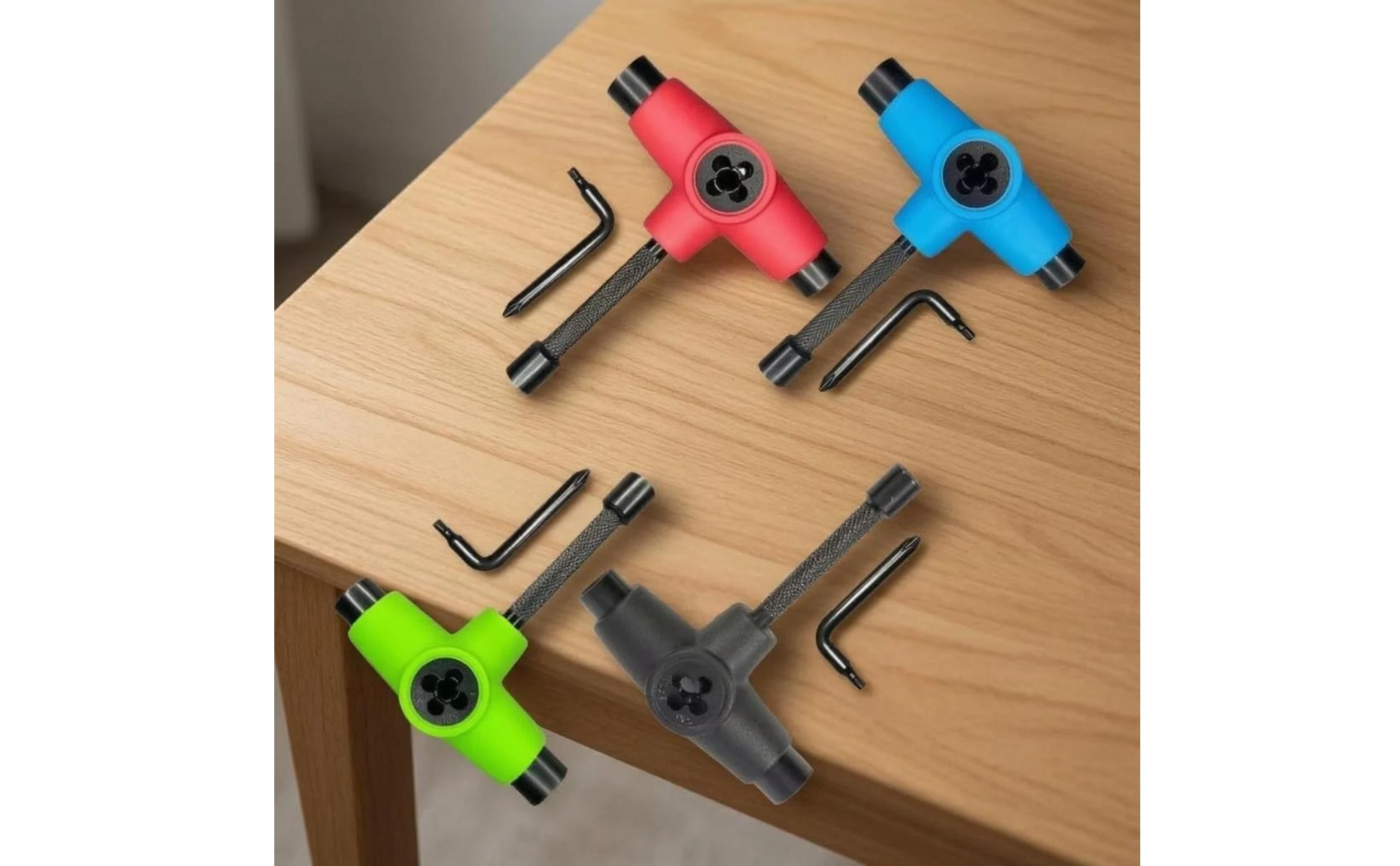 T-Handle Skateboard Tool Knurled Grip Multi-Function Skateboard Wrench Allall-in-1 Skate Tool Retail Packed