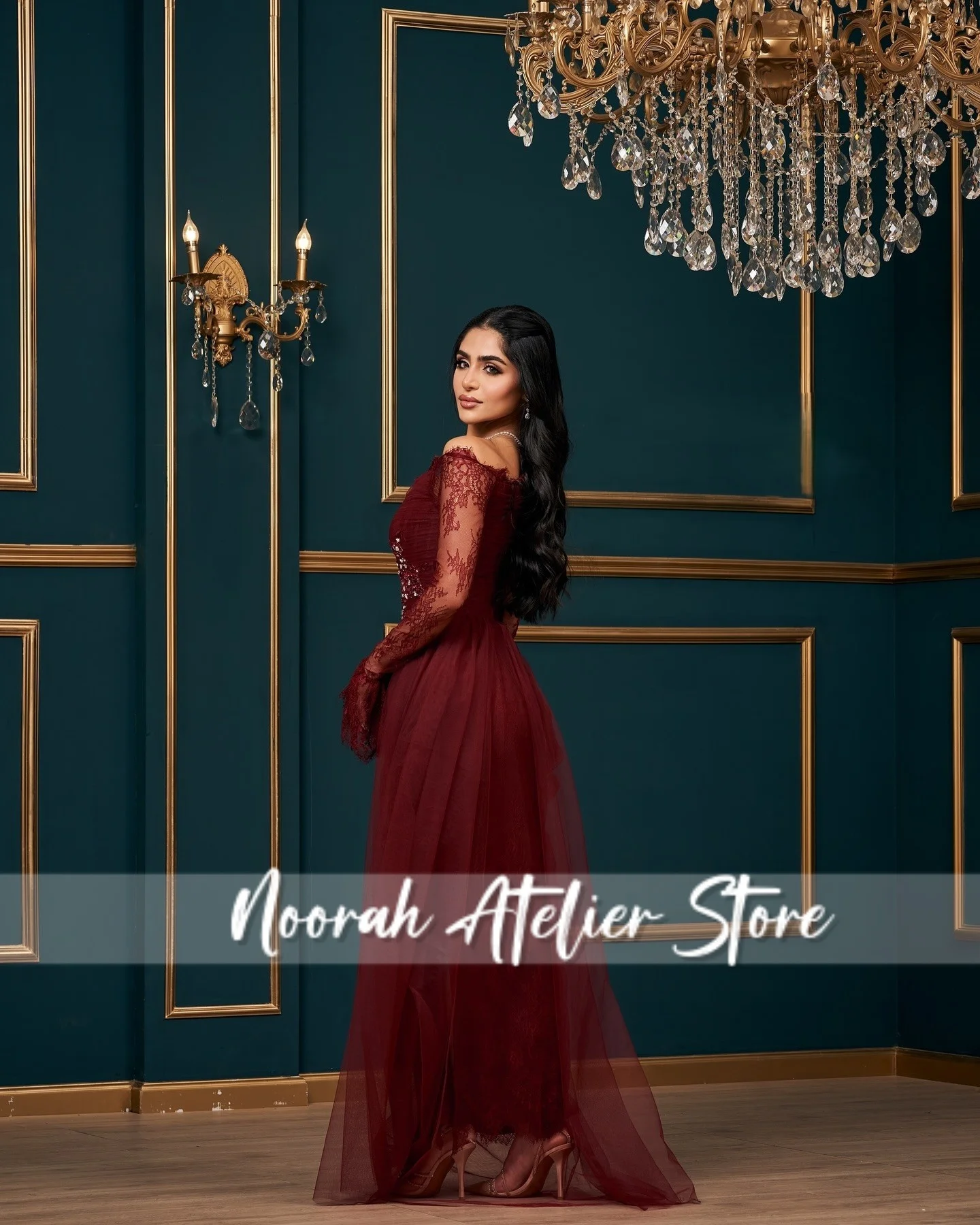 فساتين سهرة نسائية فاخرة جديدة أنيقة من الدانتيل الأحمر بدون أكتاف مطوي 2025 ثوب زفاف نسائي المملكة العربية السعودية طويل مخصص