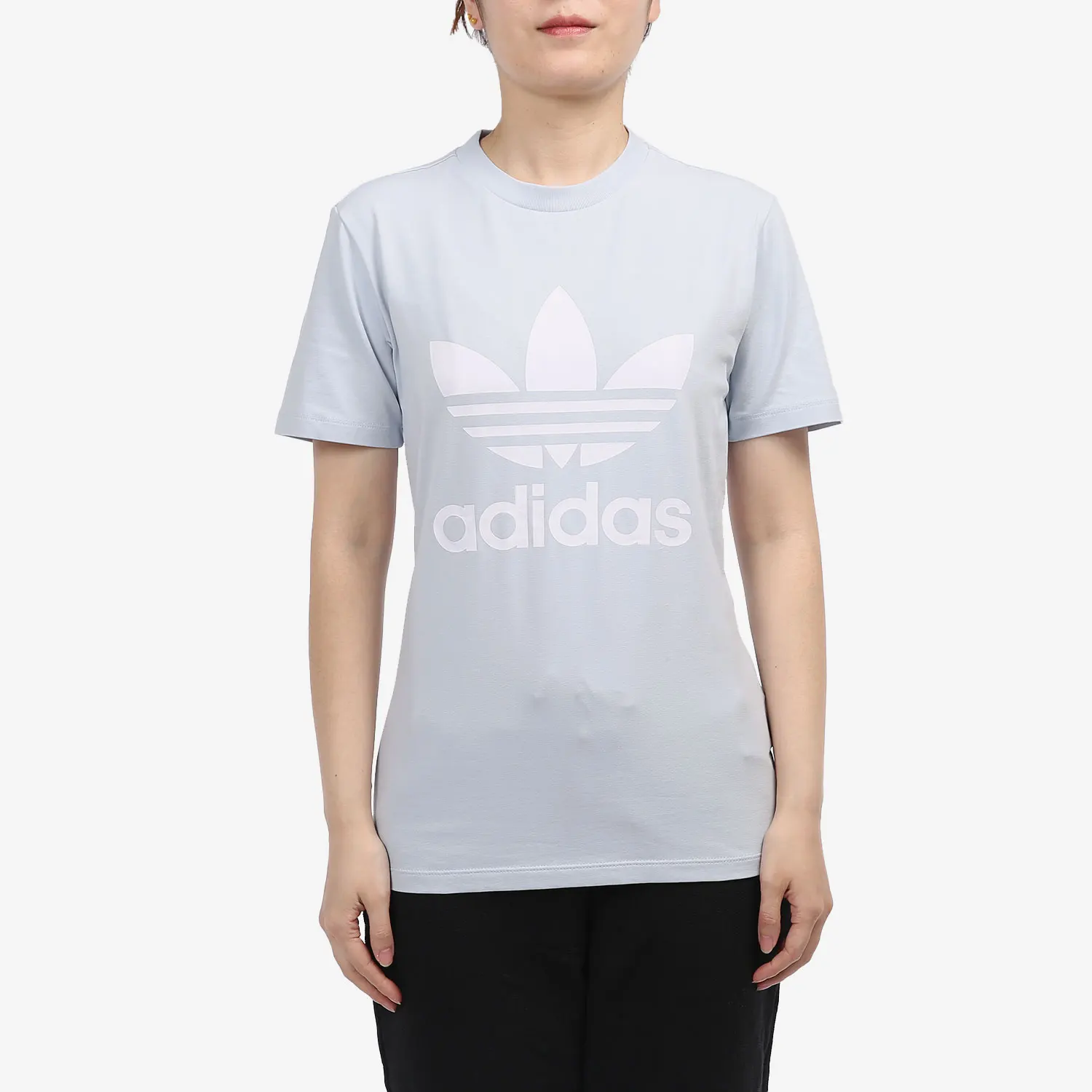 

Женская спортивная повседневная футболка с короткими рукавами Adidas Authentic Trefoil Spring GN2975