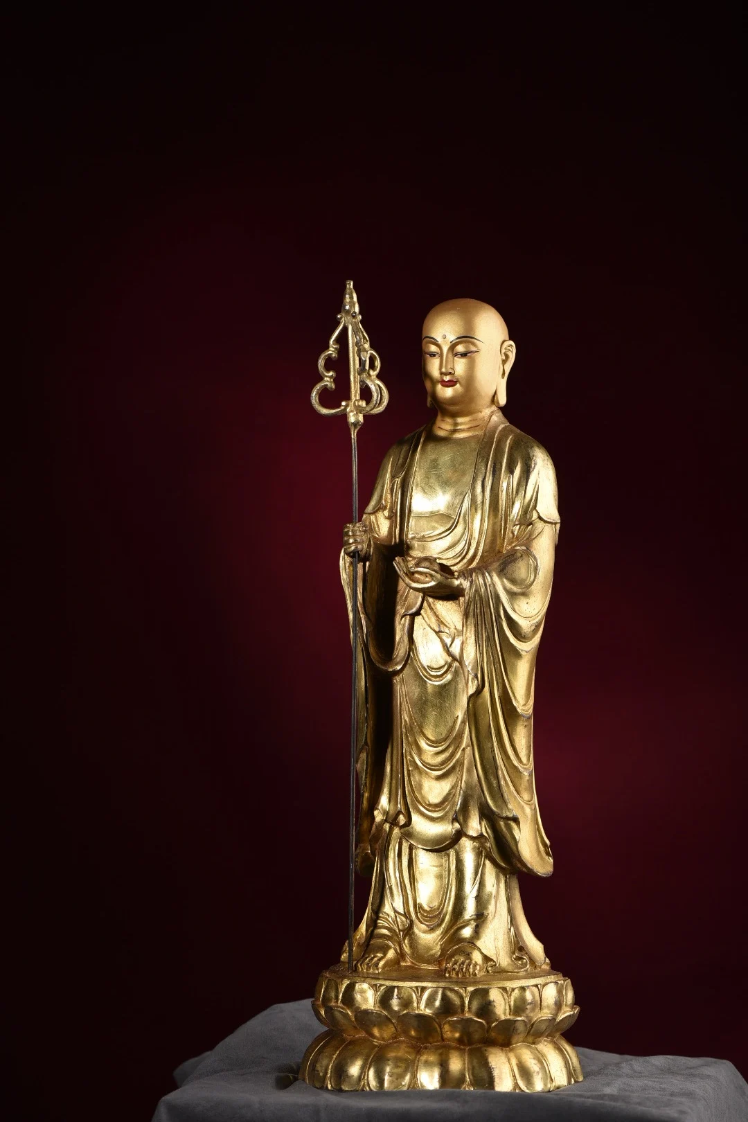 

19"Tibetan Temple Collection Old Bronze Gilded Cinnabar Face Painting Ksitigarbha Standing Buddha Lotus Platform Worship Hall