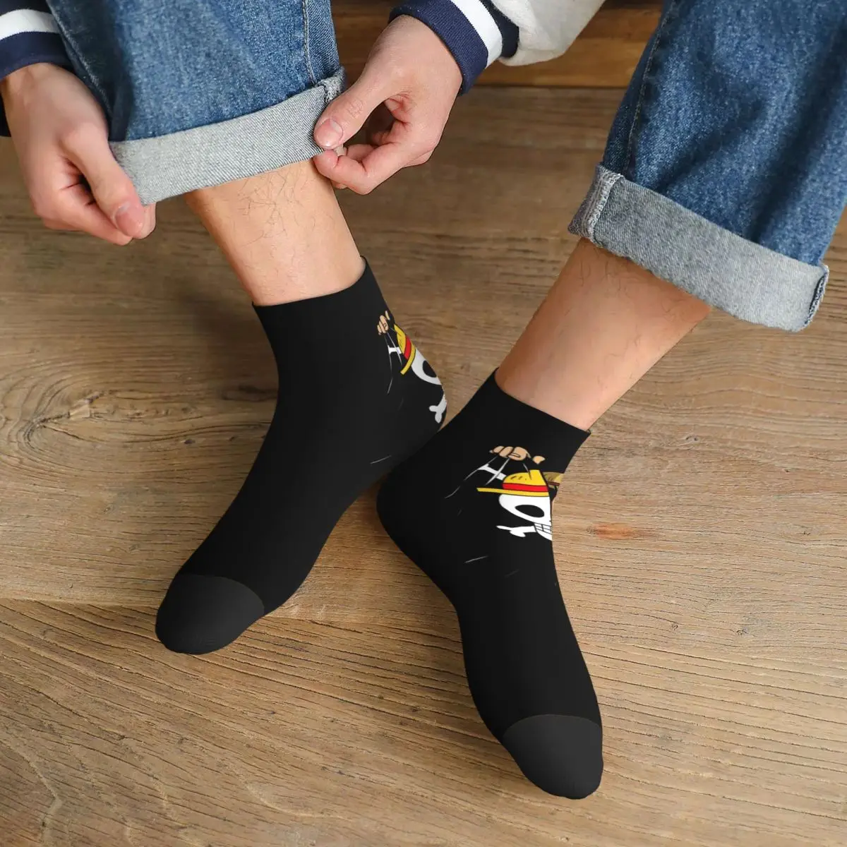 Cute One Pieces Cute Luffy Socks Women Men Warm 3D Printing Straw Hat Pirates Sports Football Socks