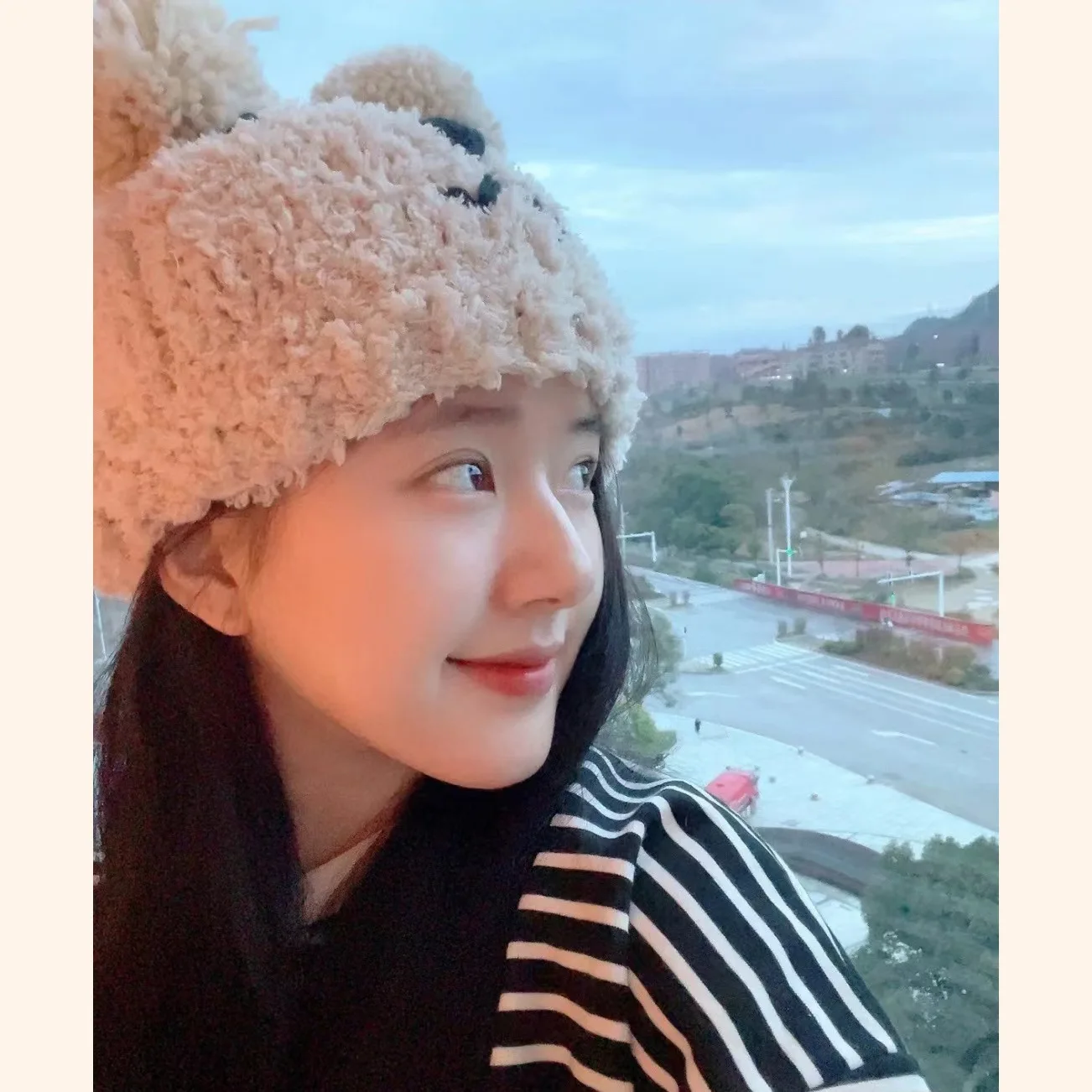 

Zhao Lusi The same hat cute bear lamb cashmere fashion headcovering hat ear protection warm ins style hood