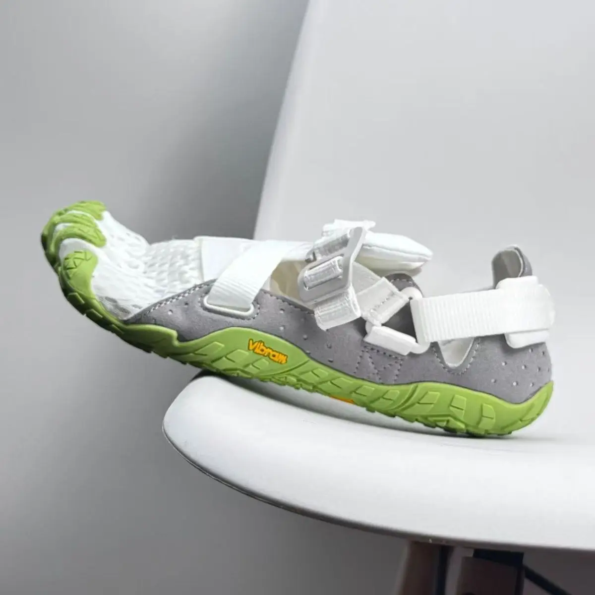 

2025 Popular New Style Comfortable Lightweight Fitness Squat Shoes Summer Must-Have Durable Fitness Shoes Very Good
