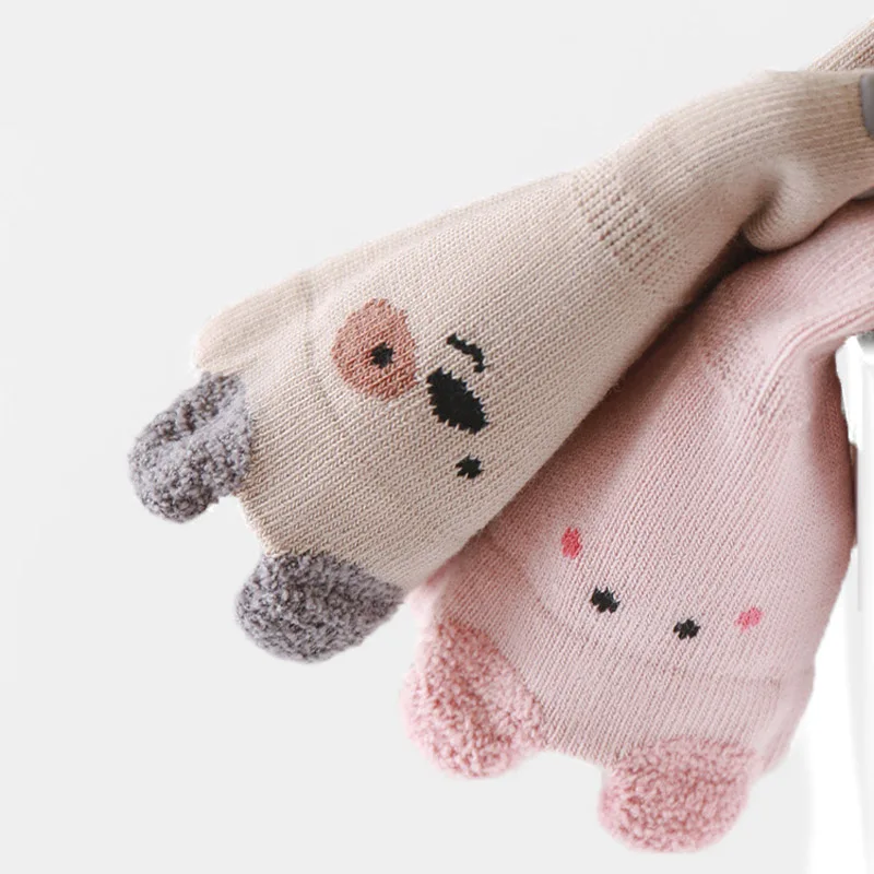 5 Paar rutschfeste Kindersocken mit niedlichem Cartoon-Muster für Babys, Jungen und Mädchen, bequeme Bodensocken für Kleinkinder – Detail 8