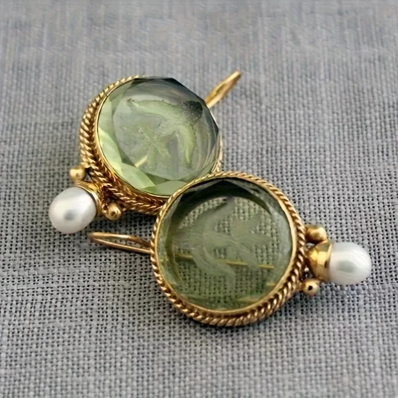Retro-style Relief Artificial Gemstone Combined with Imitation Pearl Drop Earrings for Ladies, Suitable for Daily Party Wear