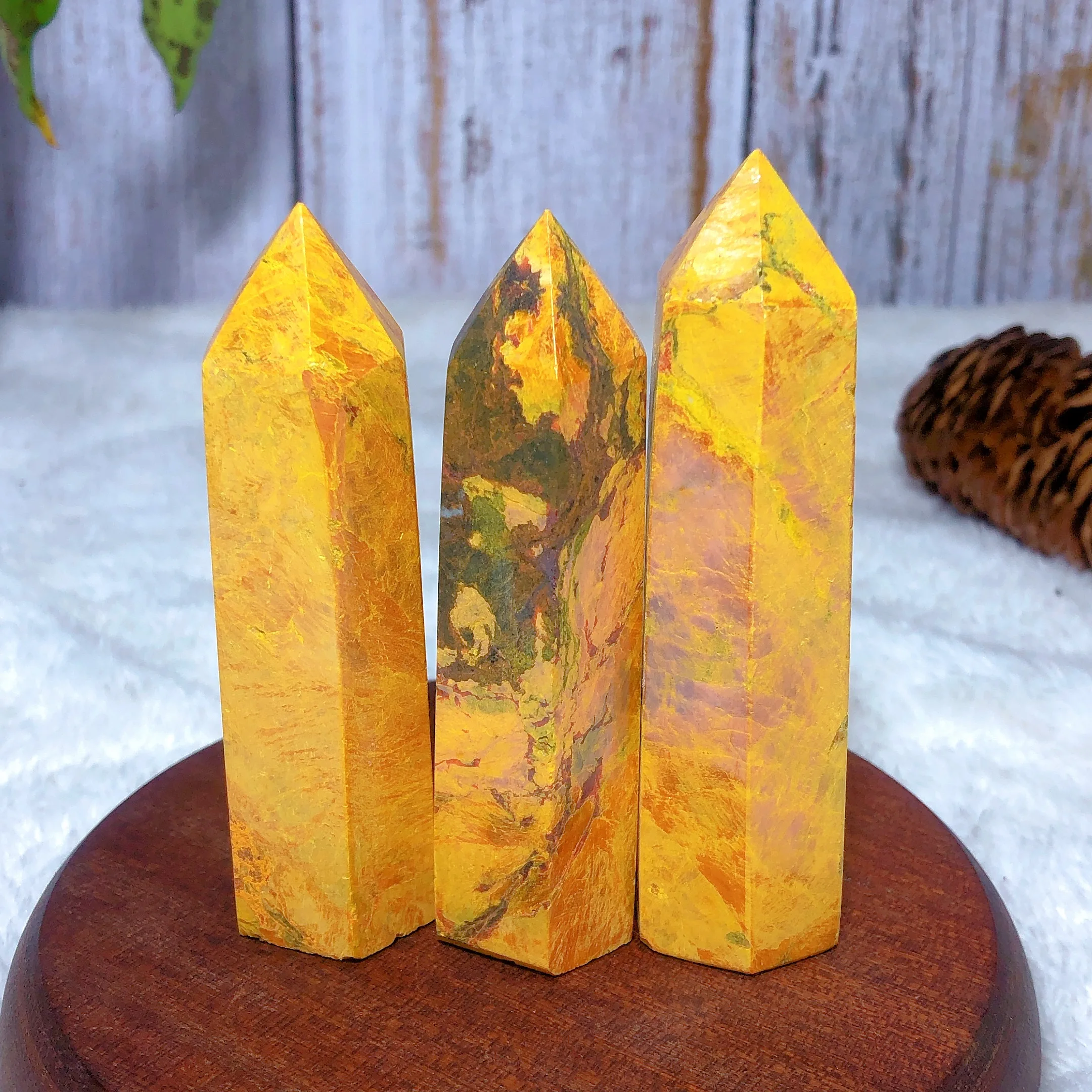 Natural Crystal Realgar Bumblebee Jasper Tower Point Gemstones Reiki Home Decorations Holiday Gift